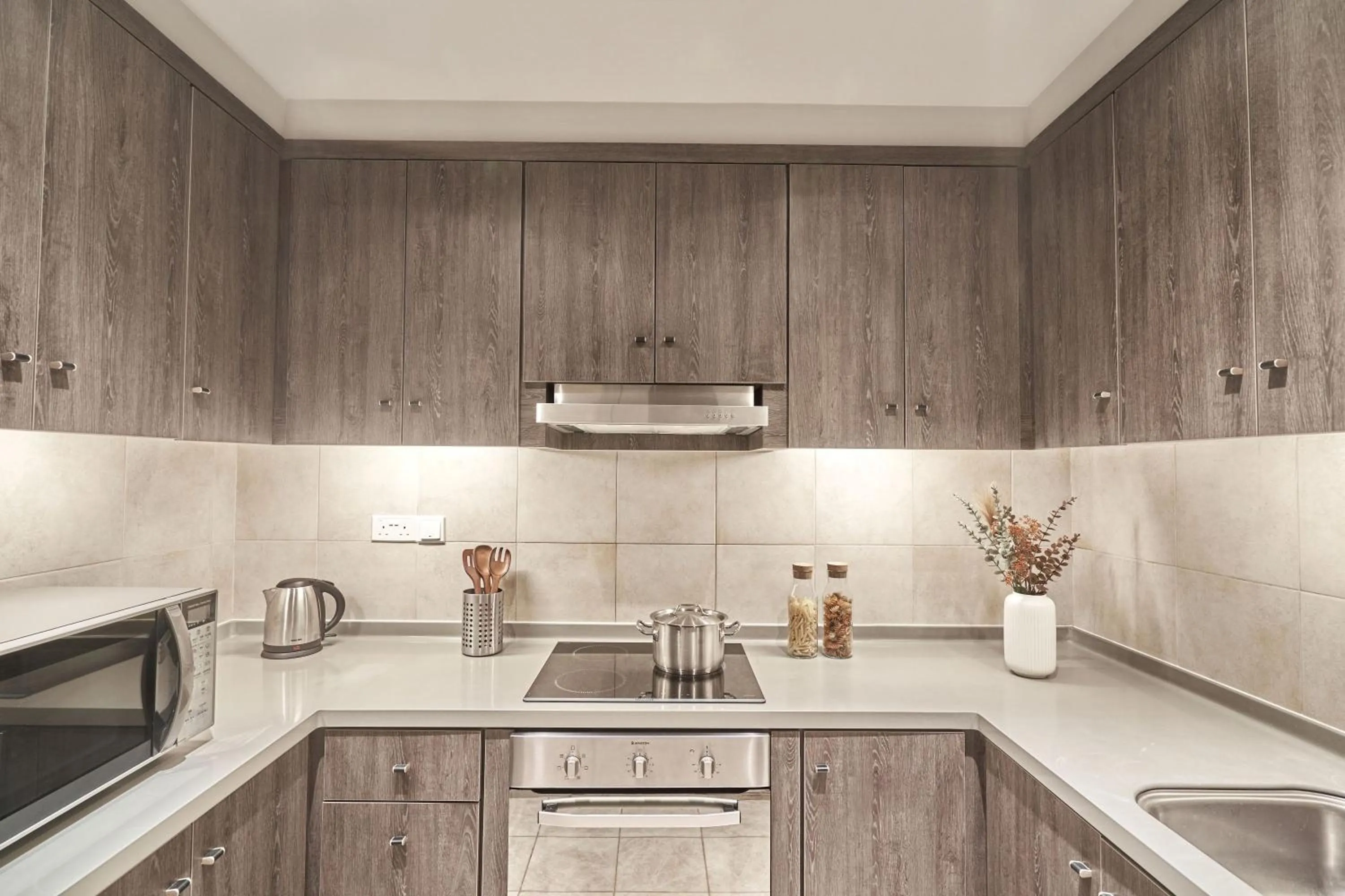 Kitchen or kitchenette, Kitchen/Kitchenette in Regency House By Far East Hospitality