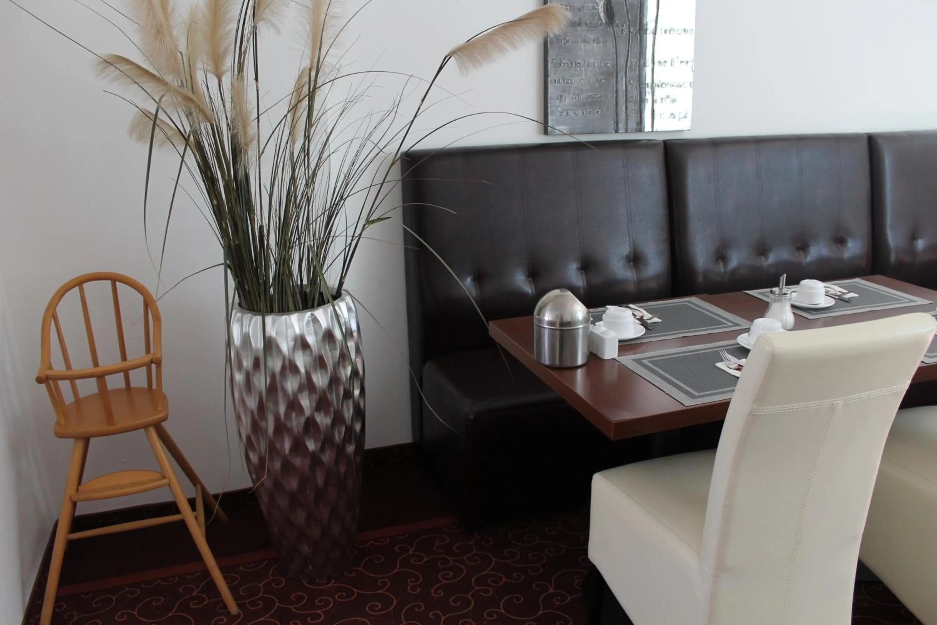 Restaurant/places to eat in Wiking Hotel