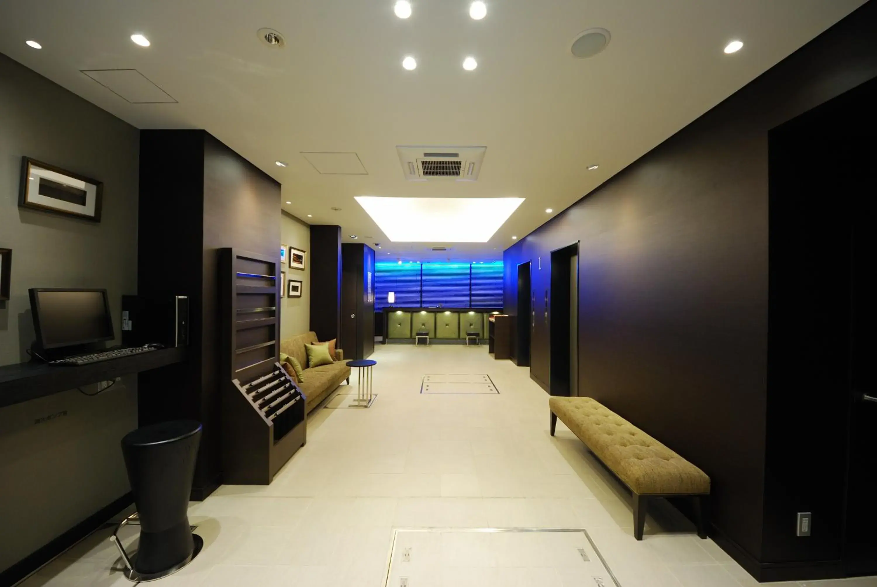 Lobby or reception in Sotetsu Fresa Inn Hamamatsucho-Daimon Lobby or reception in Sotetsu Fresa Inn Hamamatsucho-Daimon