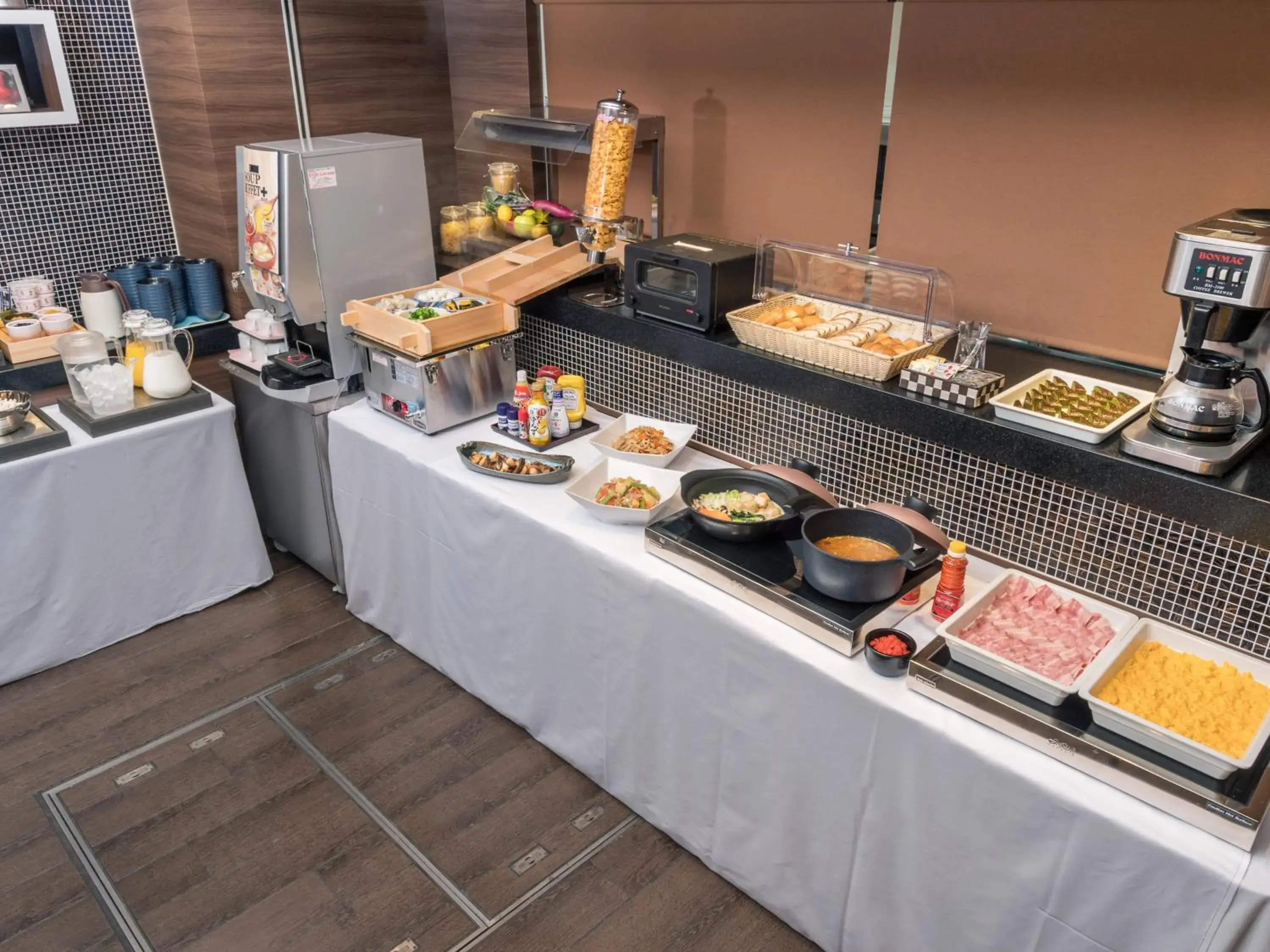 Breakfast in Sotetsu Fresa Inn Hamamatsucho-Daimon Breakfast in Sotetsu Fresa Inn Hamamatsucho-Daimon