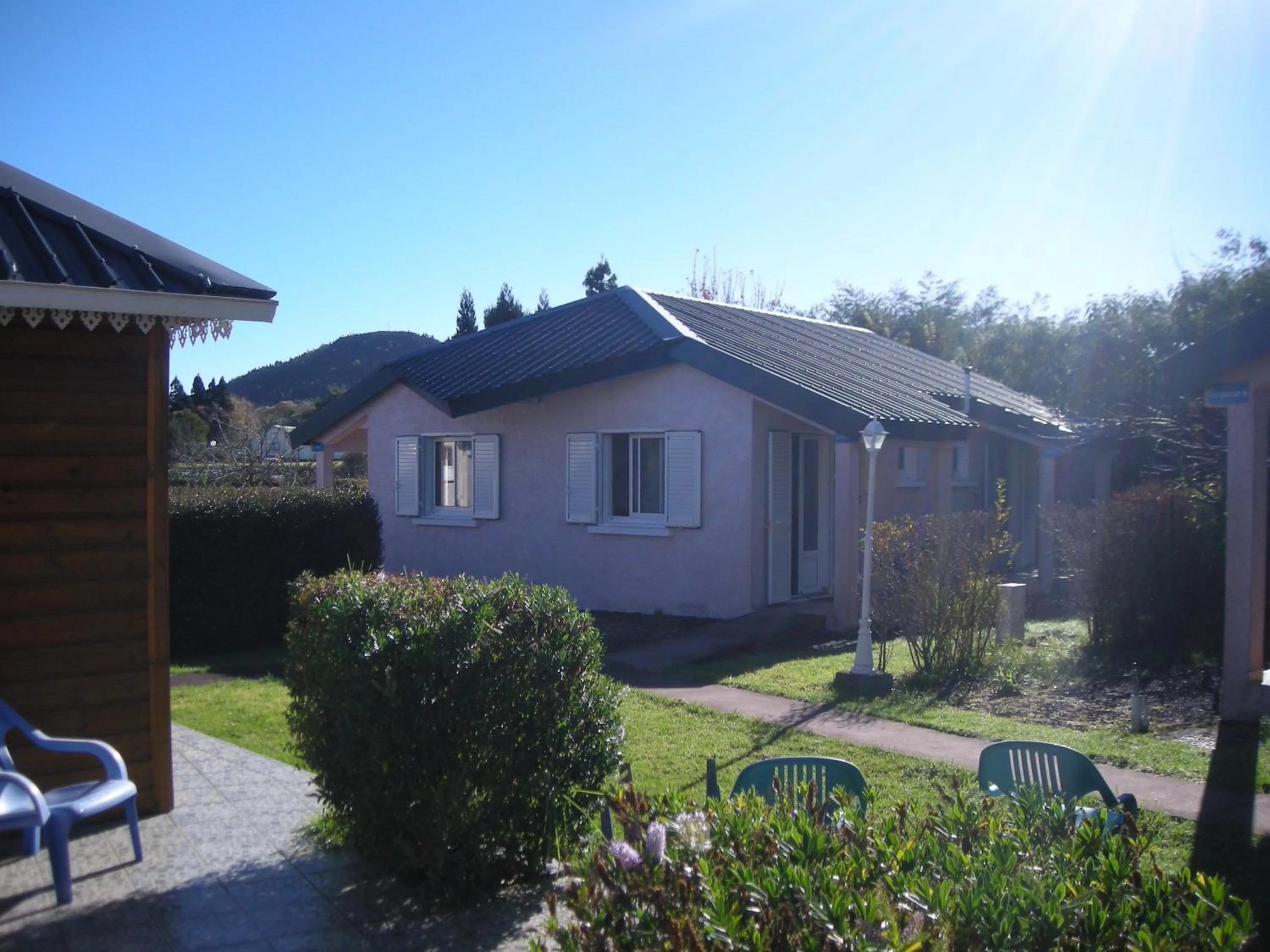 Garden view in Hôtel L'Ecrin