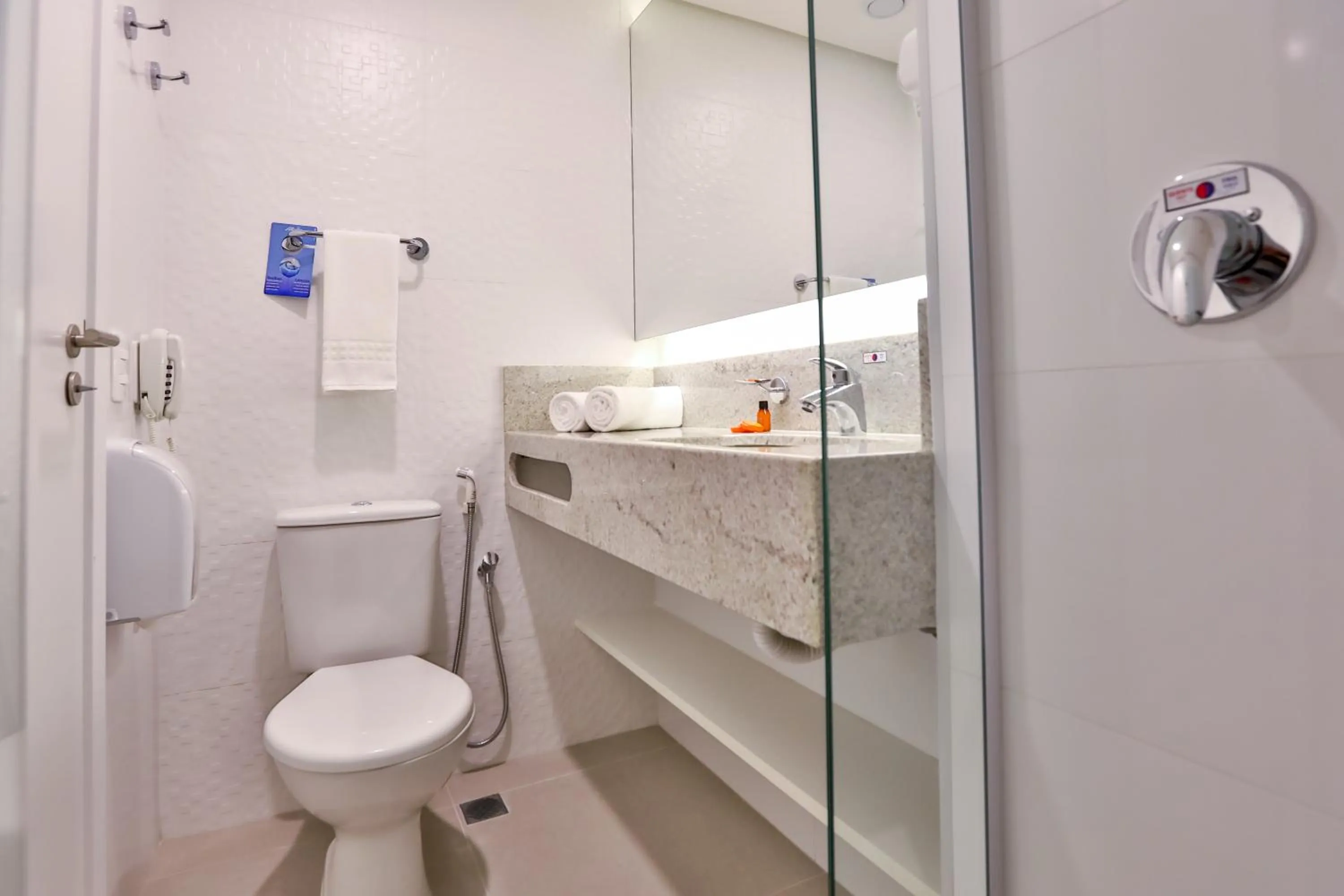 Bathroom in Go Inn Serra