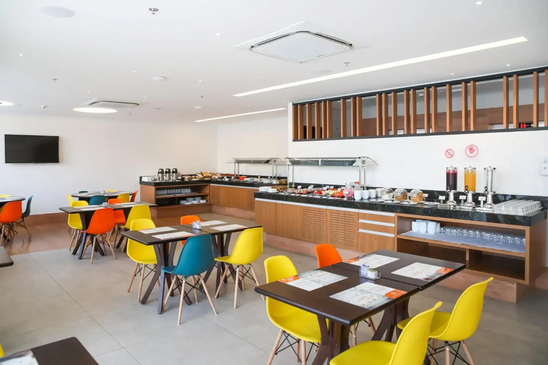 Restaurant/places to eat in Go Inn Serra Restaurant/places to eat in Go Inn Serra