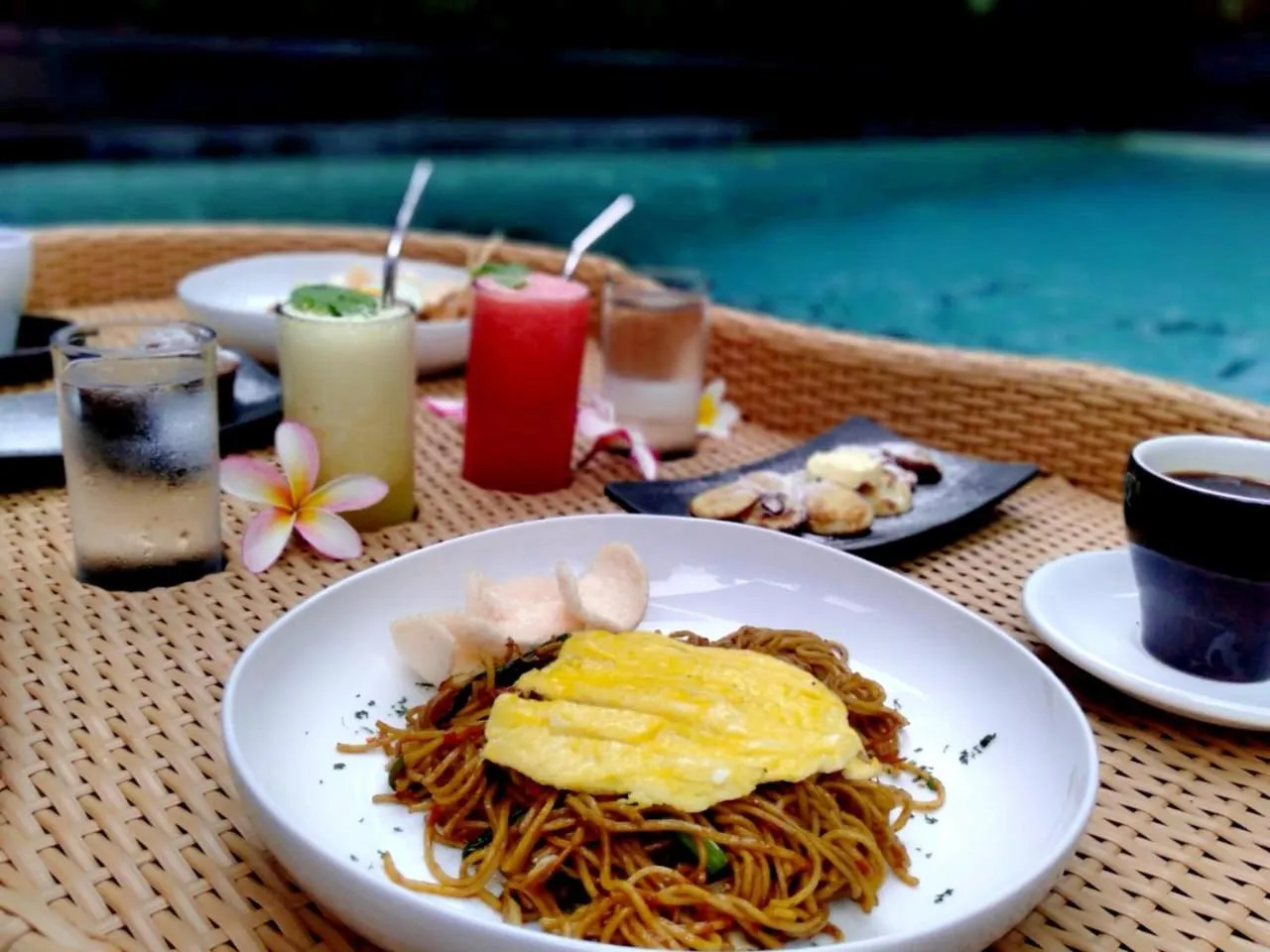 Food and drinks in Annupuri Villas Bali