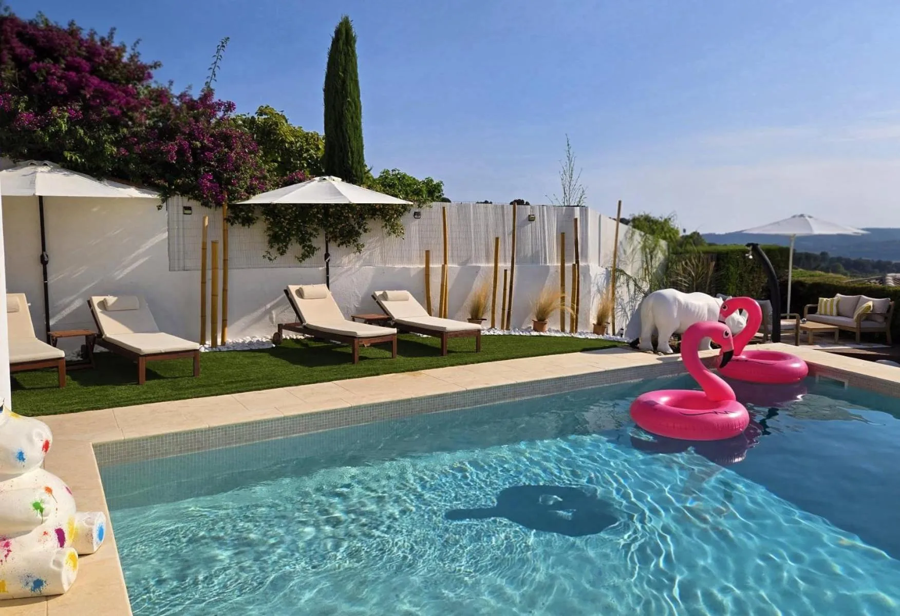 Patio in Le Nid Bleu