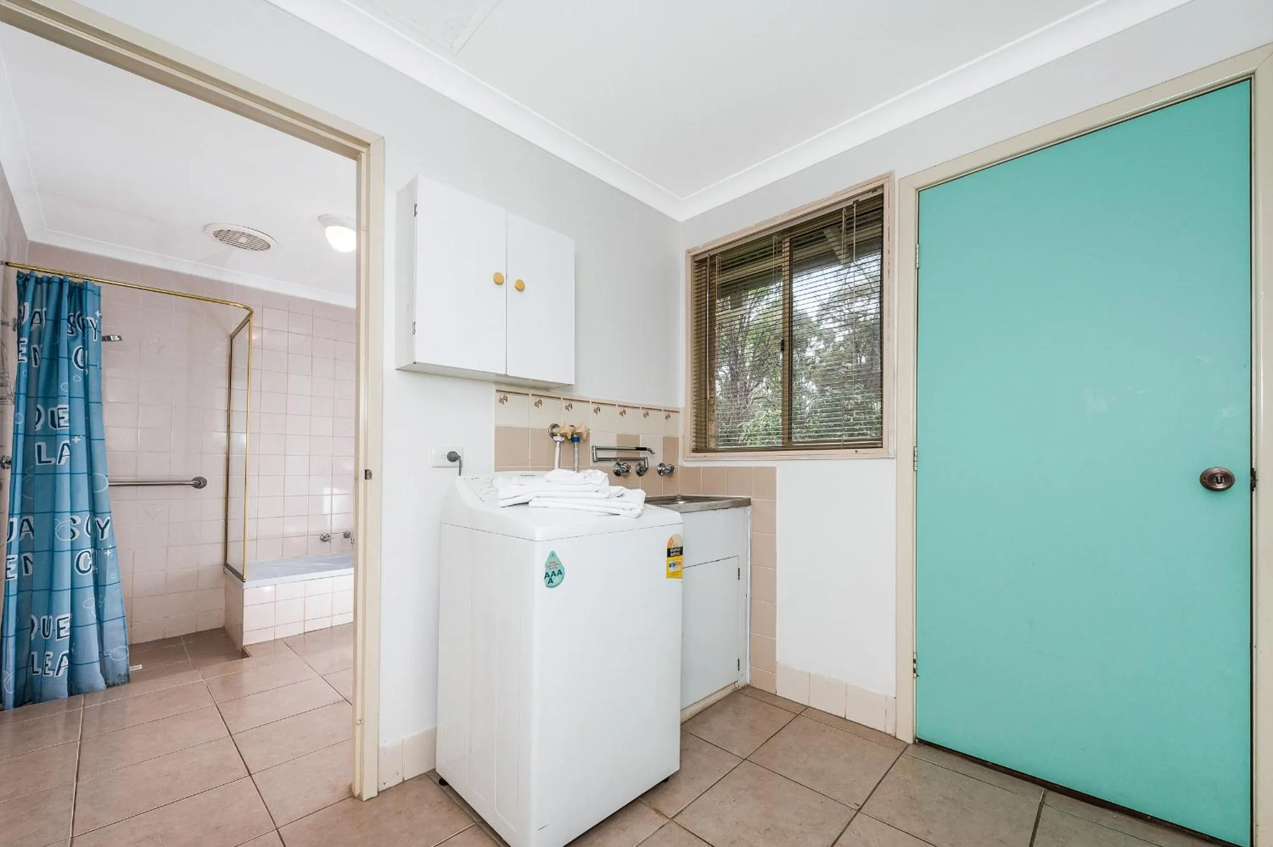 Bathroom in Travellers Rest Motel