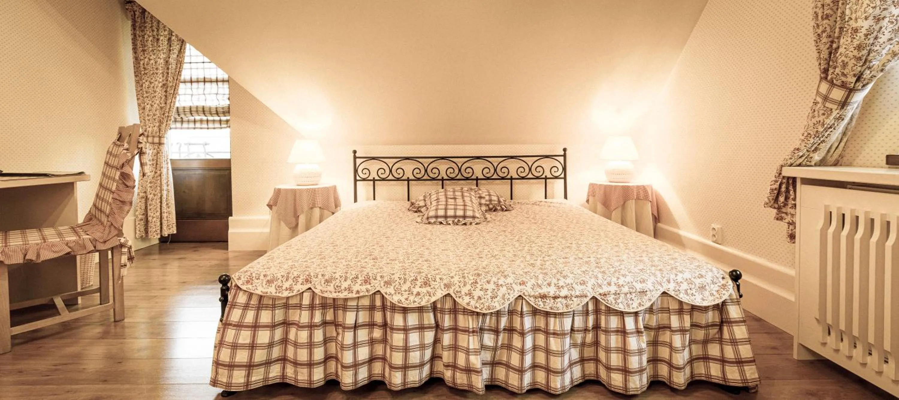 Photo of the whole room, Bed in Villa Rosa