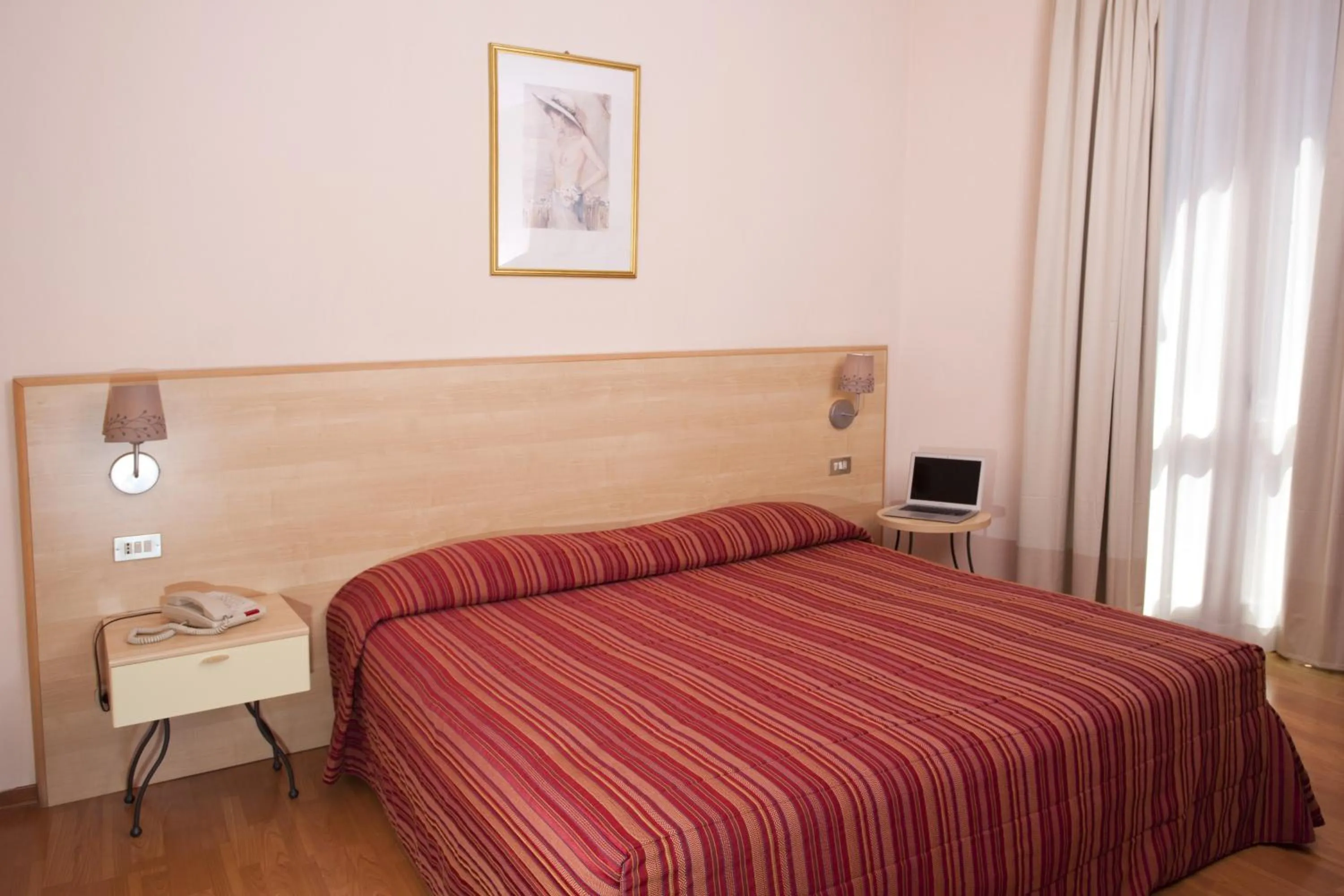 Photo of the whole room, Bed in Hotel Ziò Imola