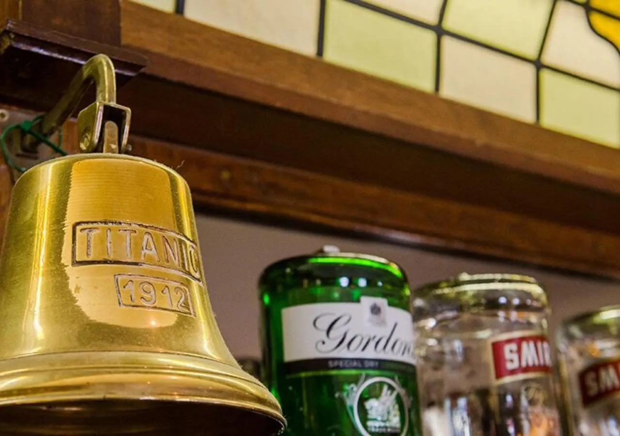 Alcoholic drinks in Londonderry Arms Hotel