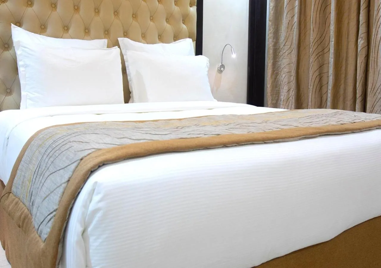 Bedroom, Bed in Hôtel La Villa Racine