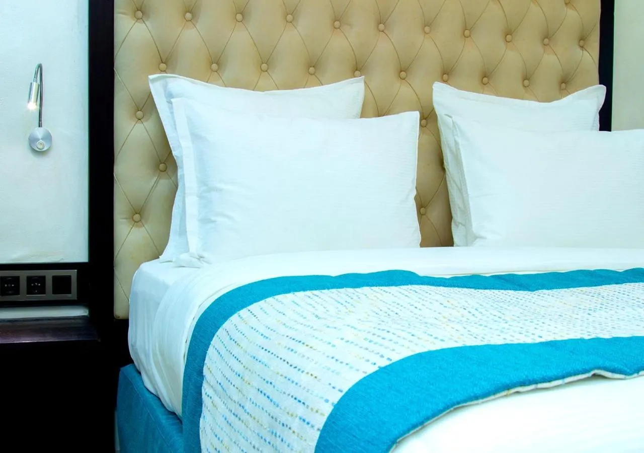 Bedroom, Bed in Hôtel La Villa Racine