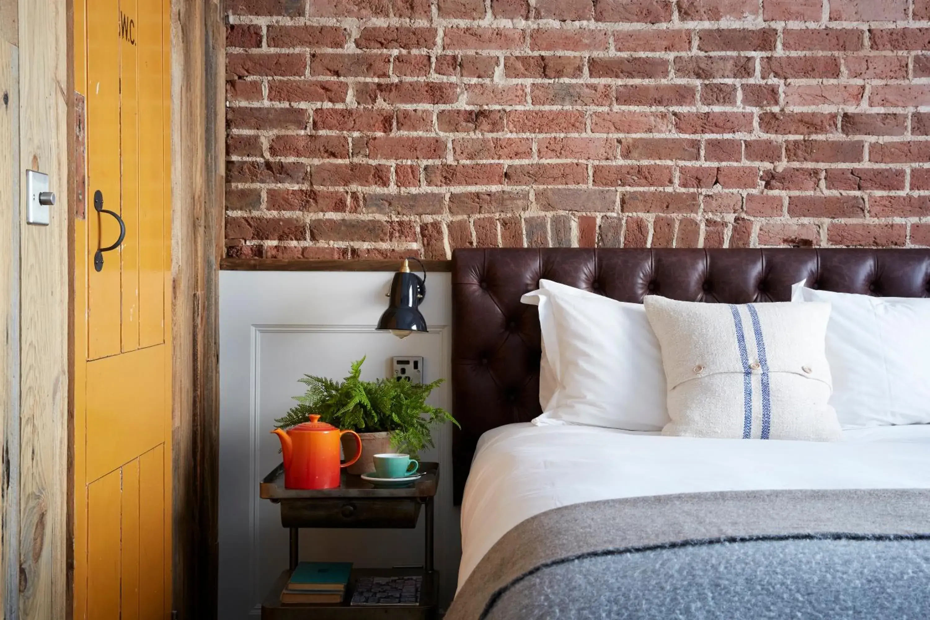 Comfy Double or Twin Room with Sofa bed in Artist Residence Brighton Comfy Double or Twin Room with Sofa bed in Artist Residence Brighton