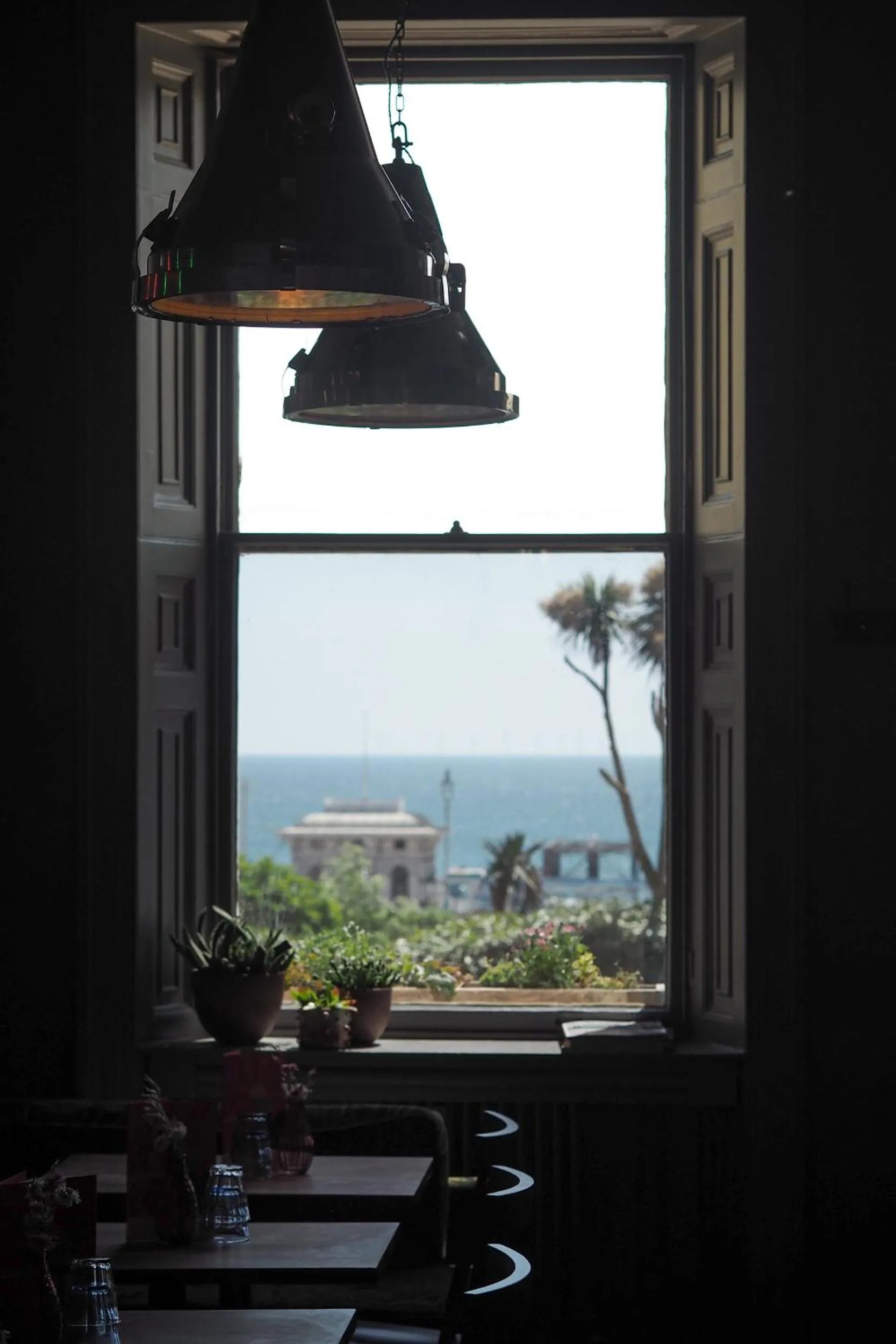 Restaurant/places to eat in Artist Residence Brighton