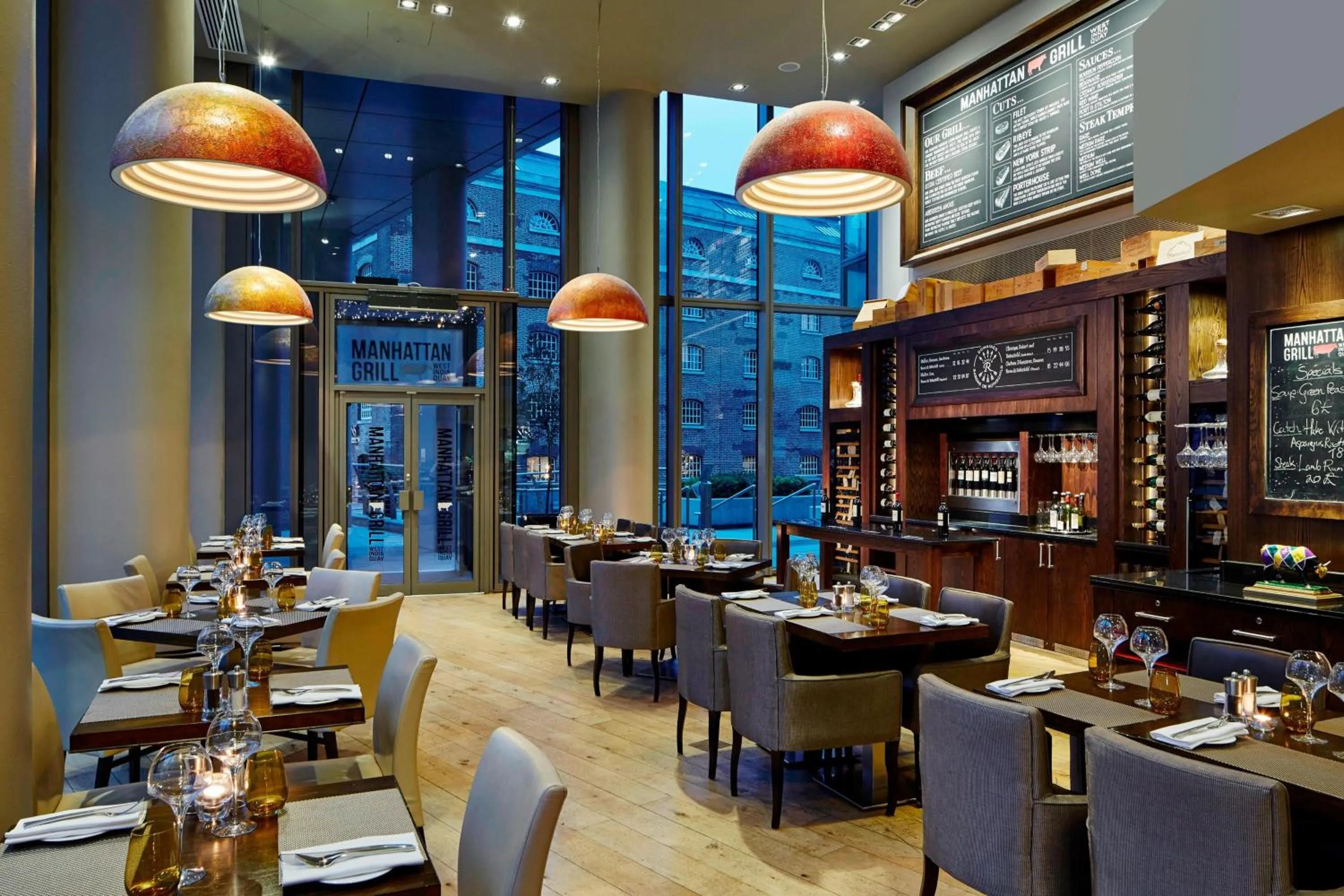 Restaurant/places to eat in London Marriott Hotel Canary Wharf