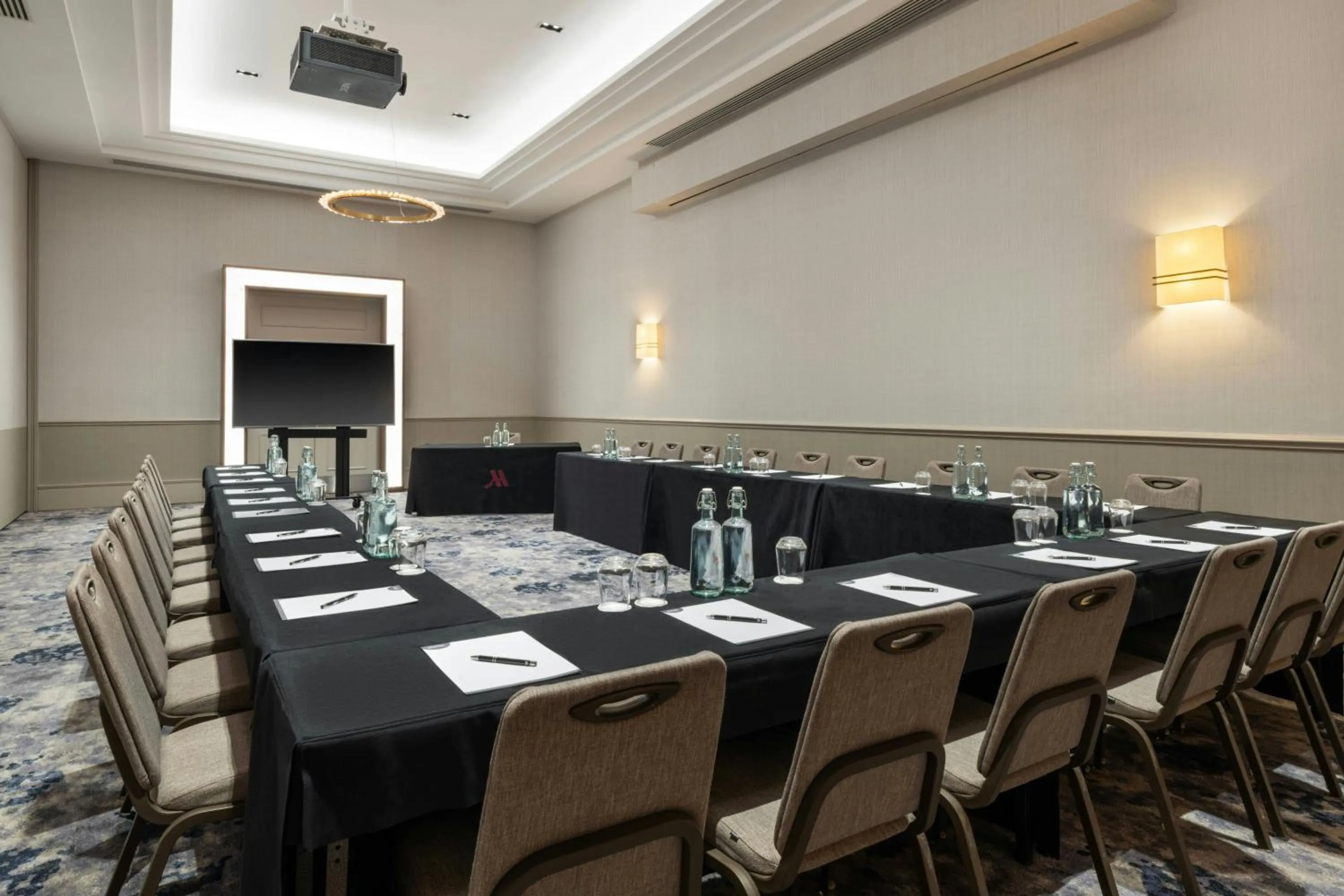 Meeting/conference room in London Marriott Hotel Canary Wharf