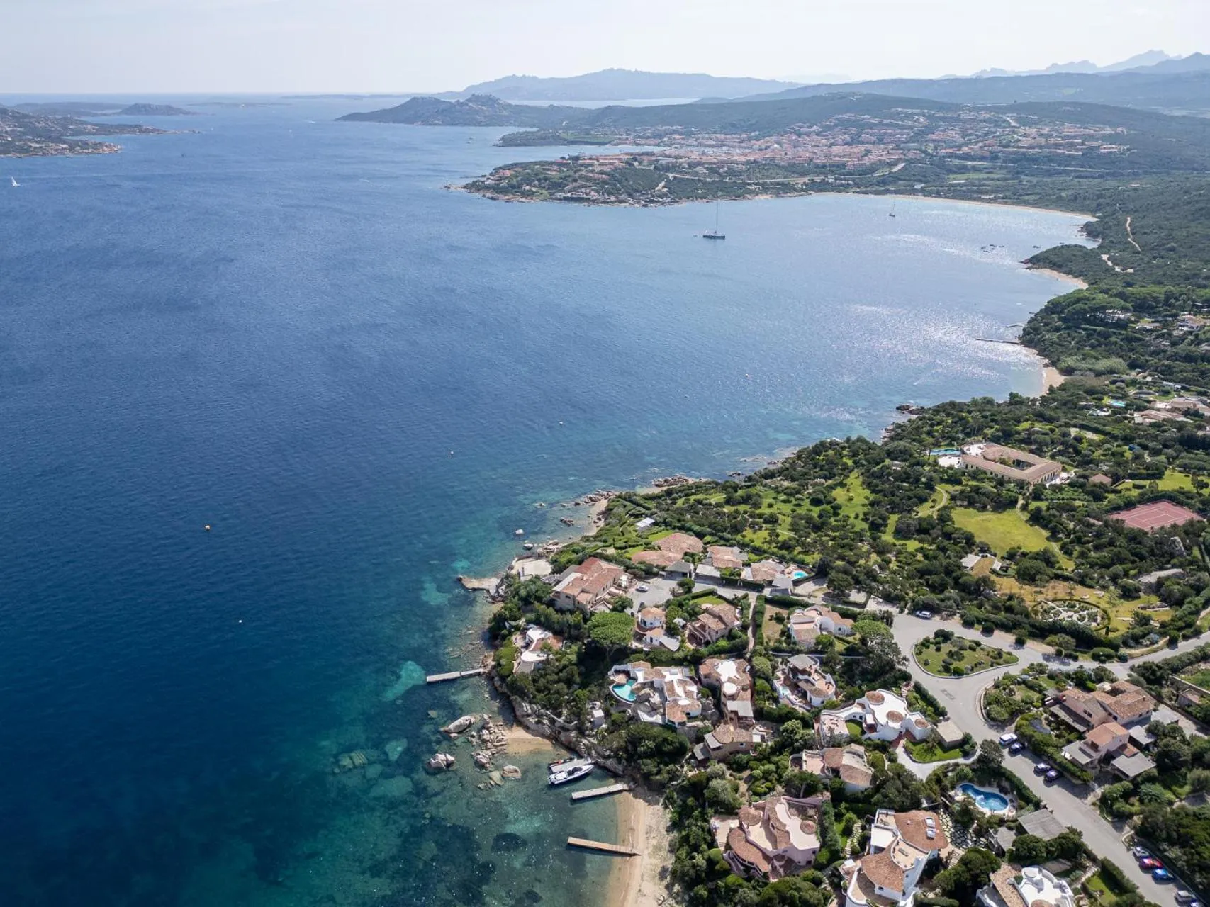 Neighbourhood in Felix Hotels - Residence Hotel Costa Serena