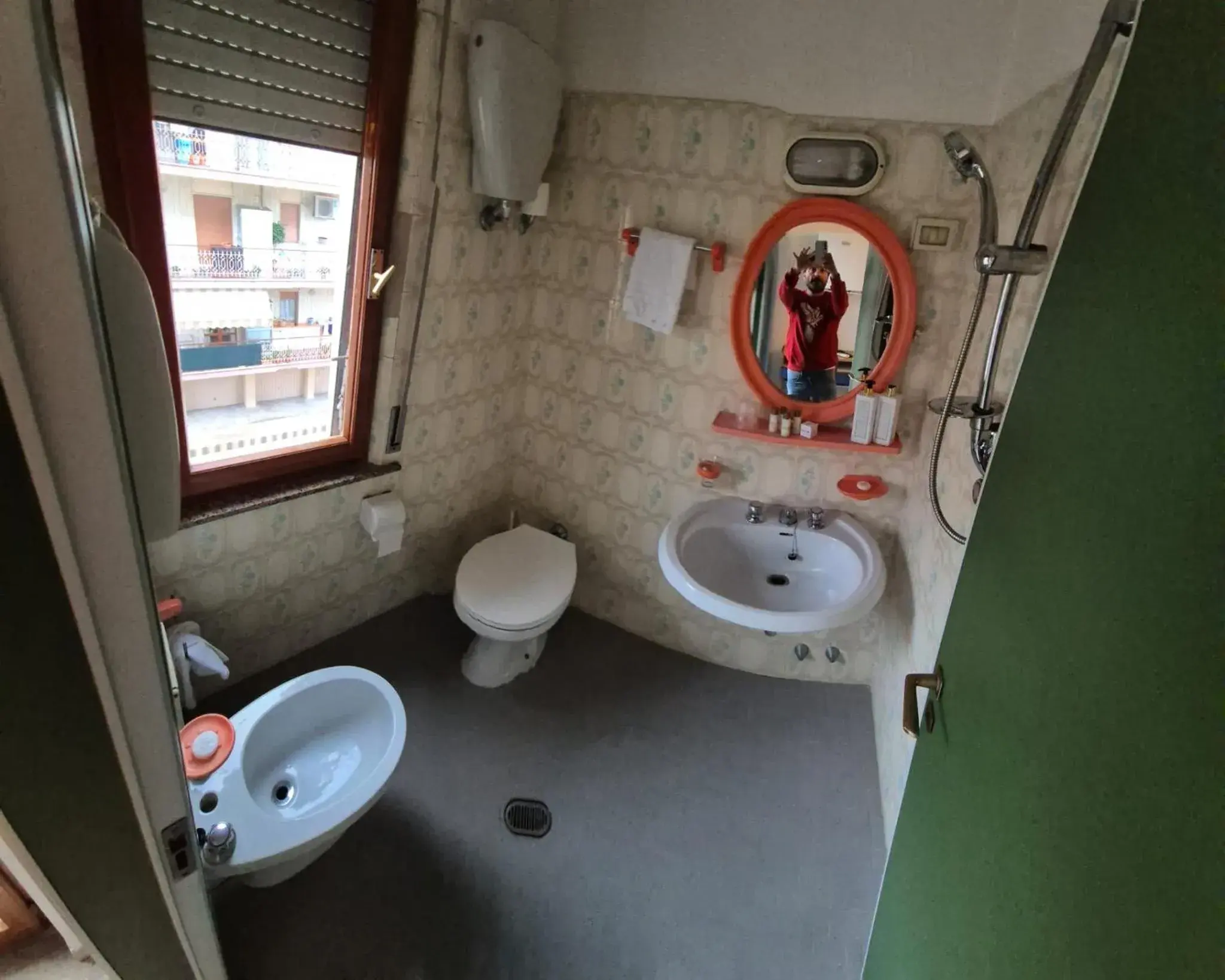 Economy Single Room in Hotel President Economy Single Room in Hotel President