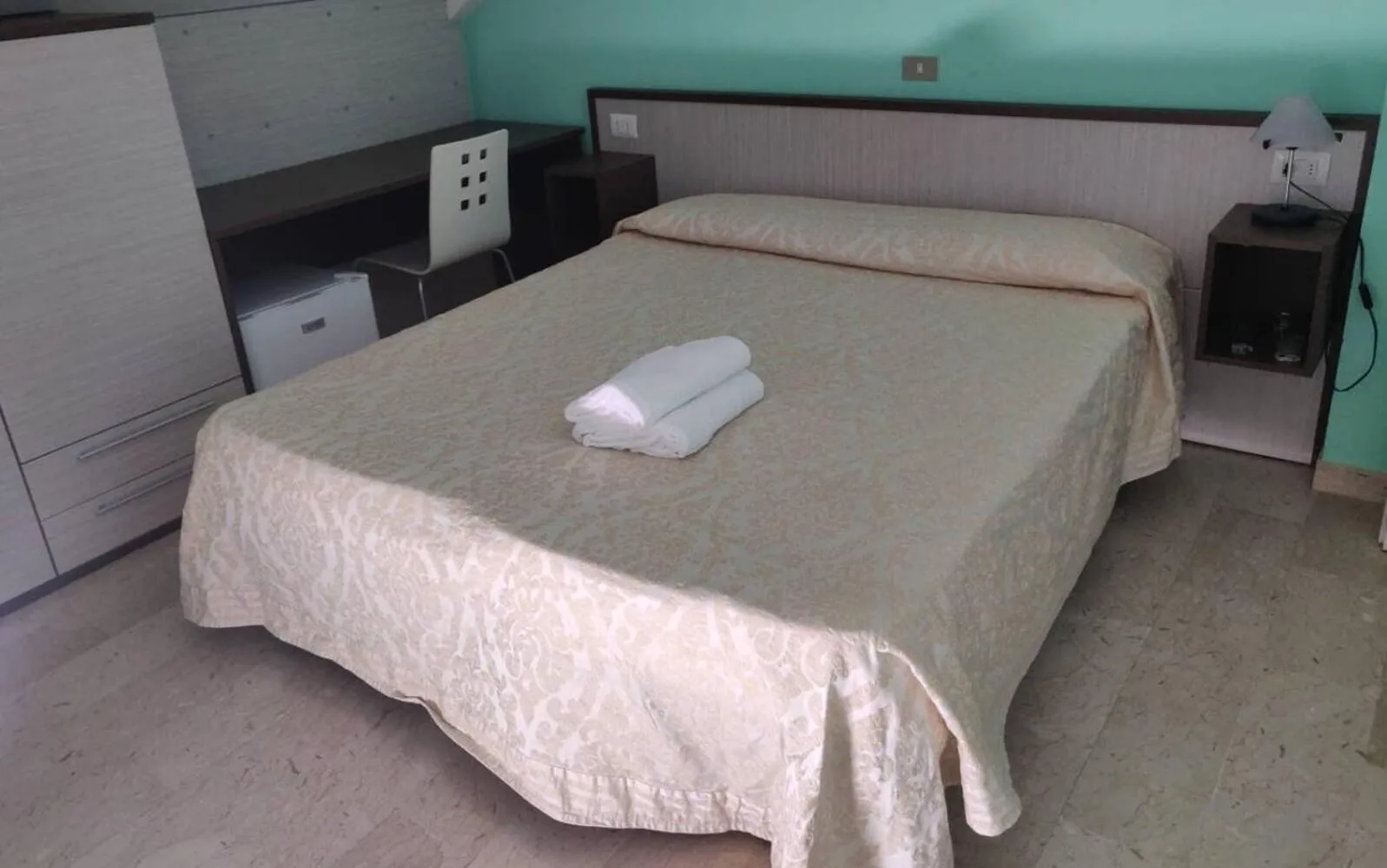 Bed in Hotel President