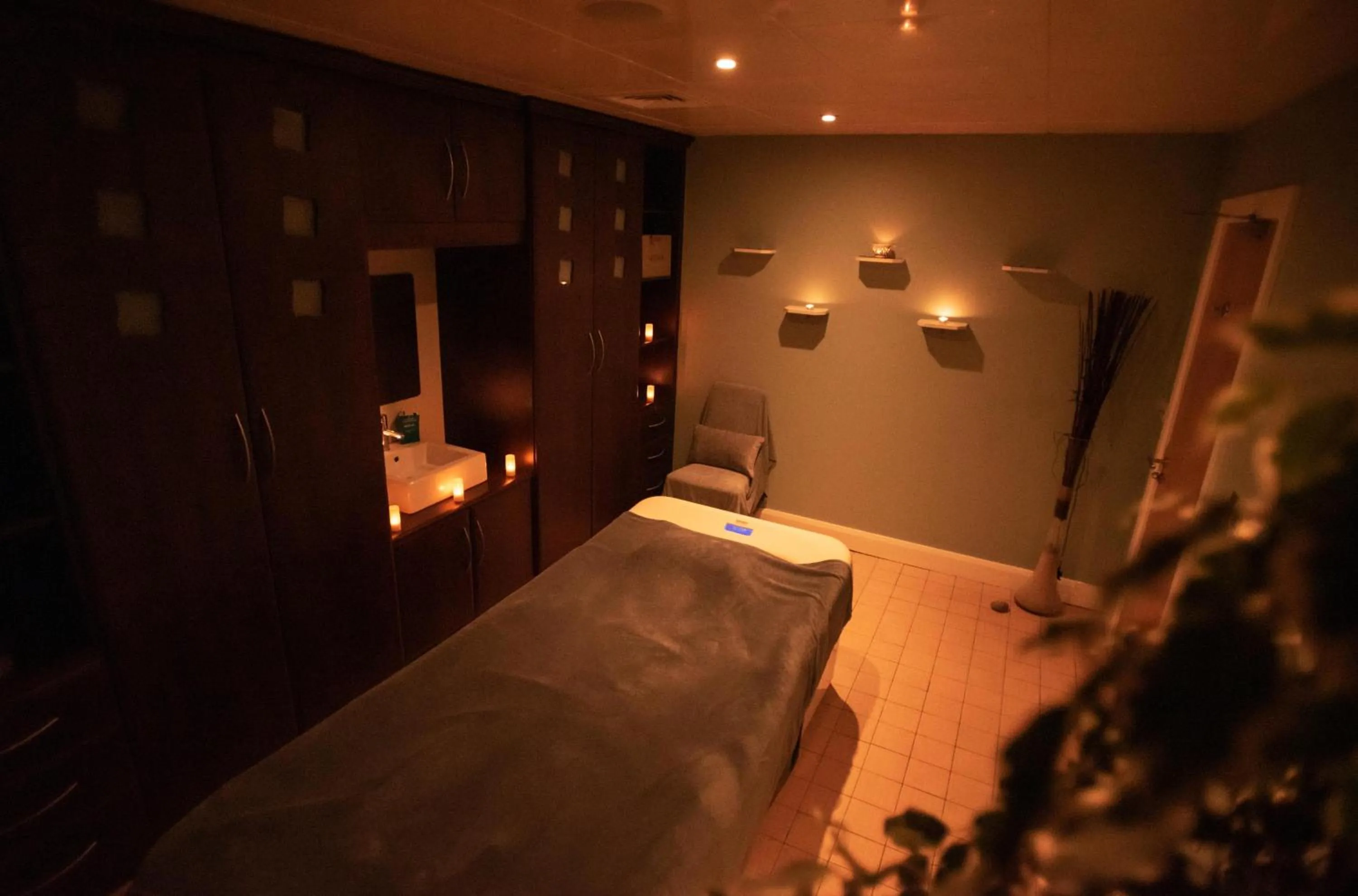 Massage, Bed in The Ballyliffin Lodge and Spa