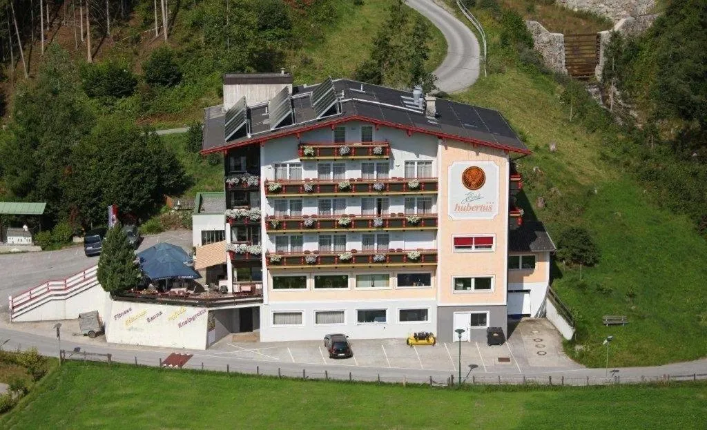 Property building in Hotel Hubertus