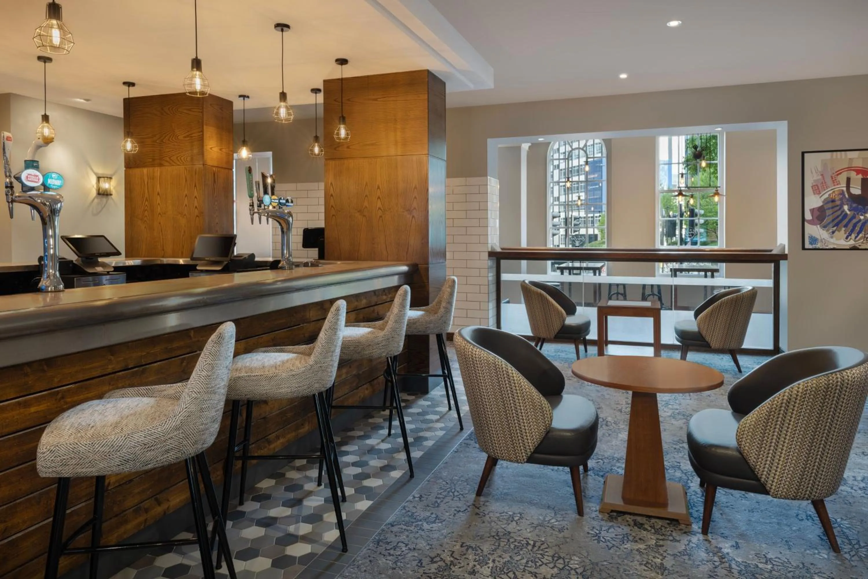 Lounge or bar in Delta Hotels by Marriott Birmingham