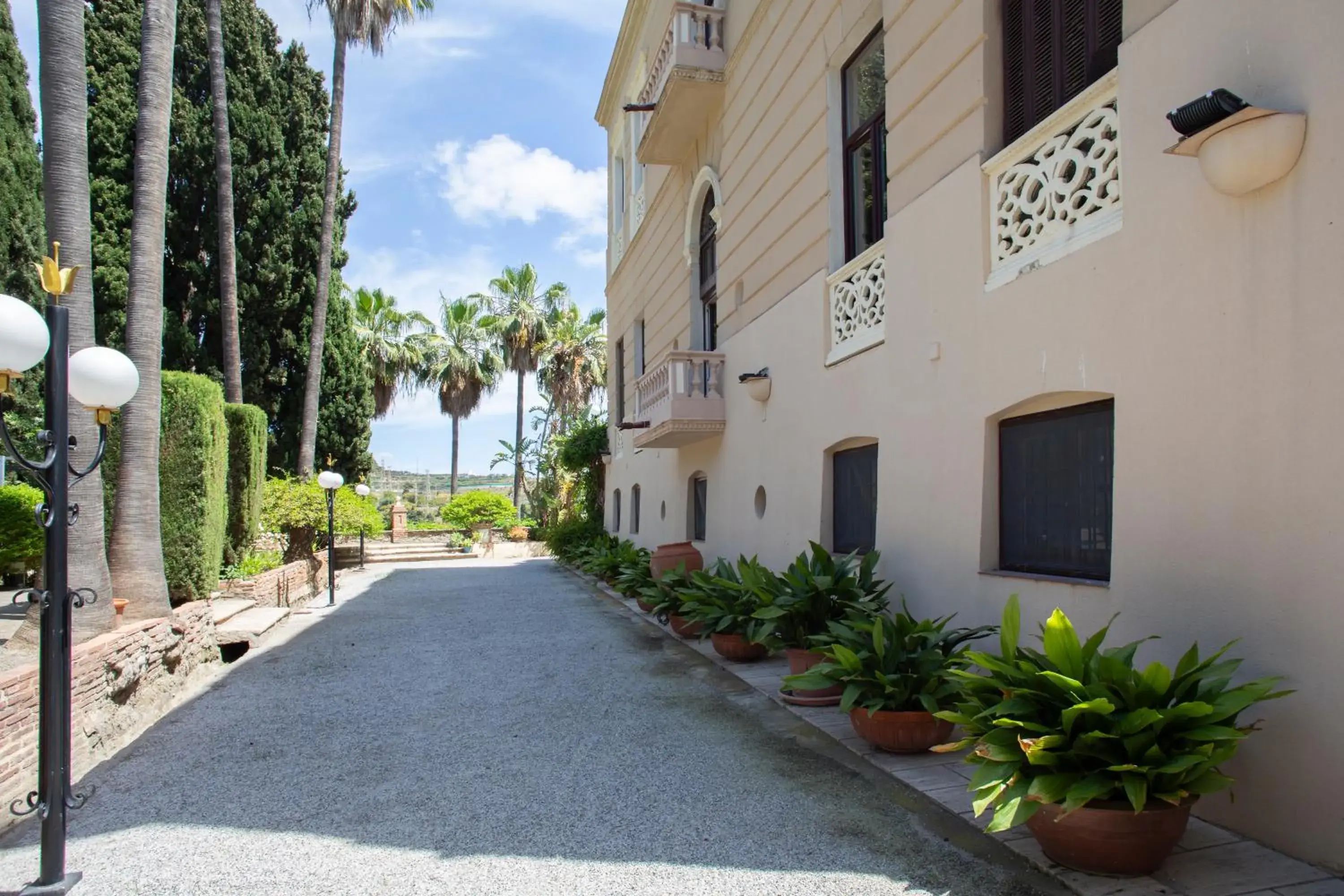Property building in Casa de los Bates Property building in Casa de los Bates