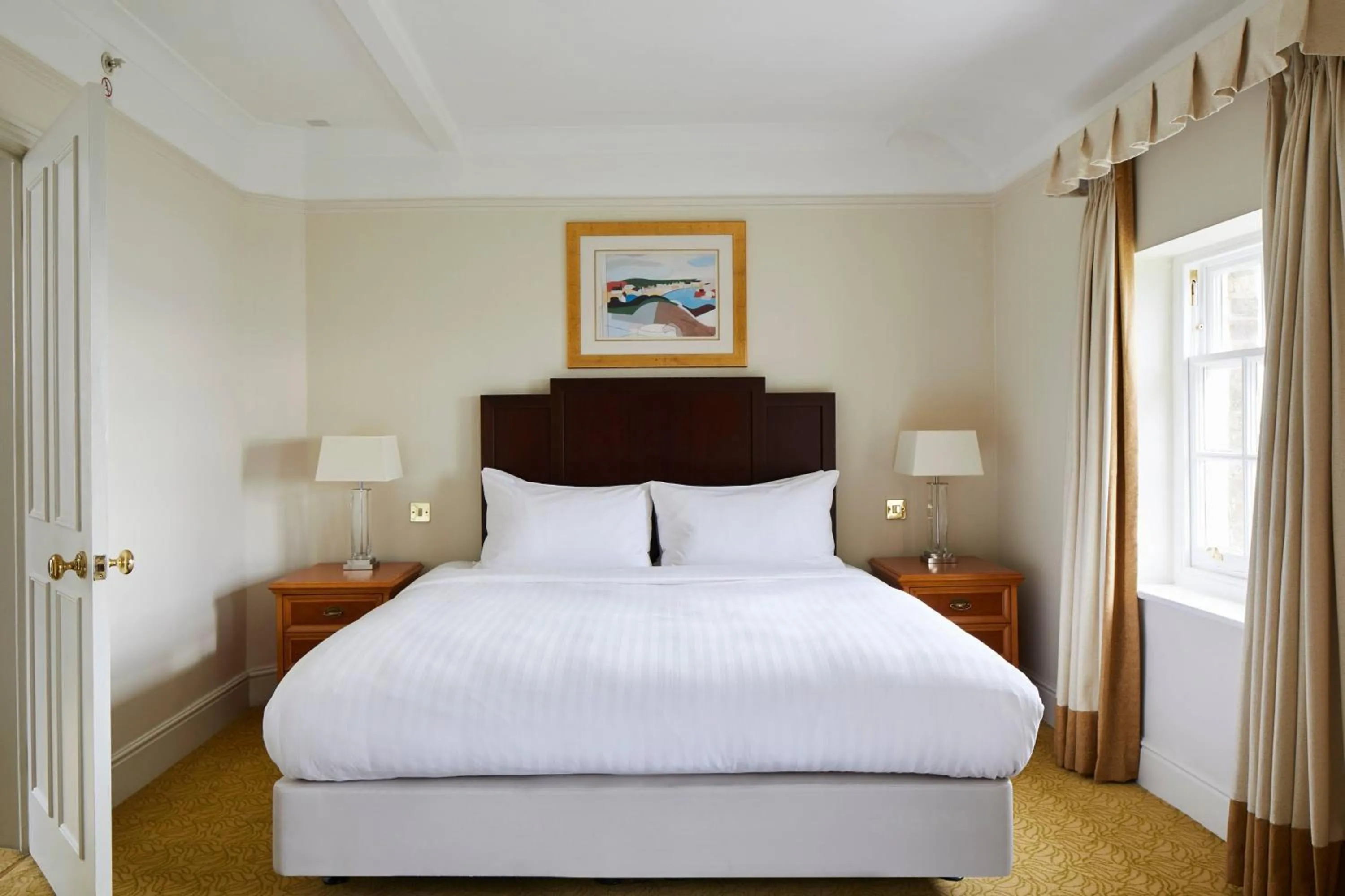 Photo of the whole room, Bed in Bournemouth Highcliff Marriott Hotel