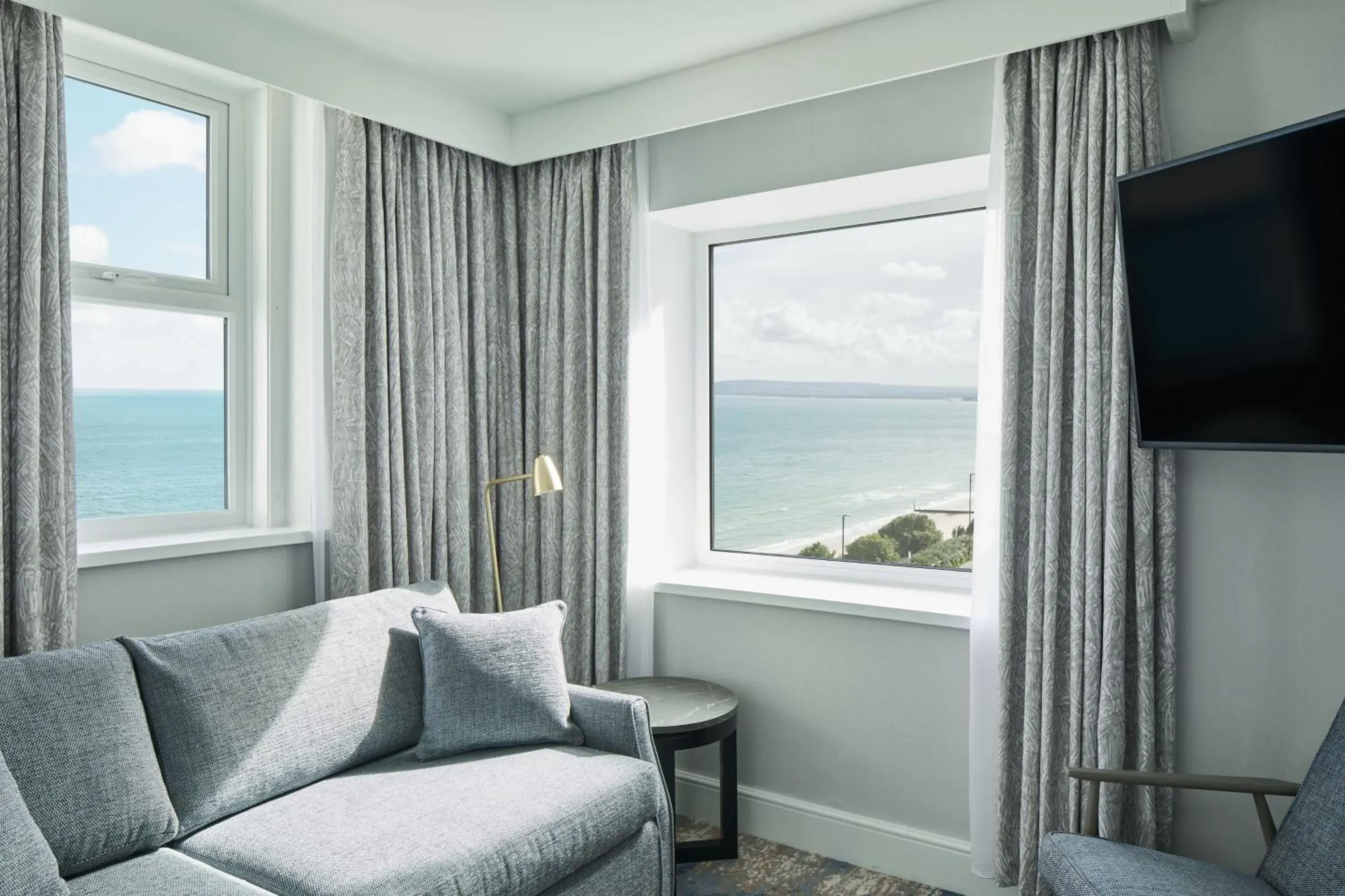 Junior King Suite with Sofa Bed and Sea View in Bournemouth Highcliff Marriott Hotel Junior King Suite with Sofa Bed and Sea View in Bournemouth Highcliff Marriott Hotel