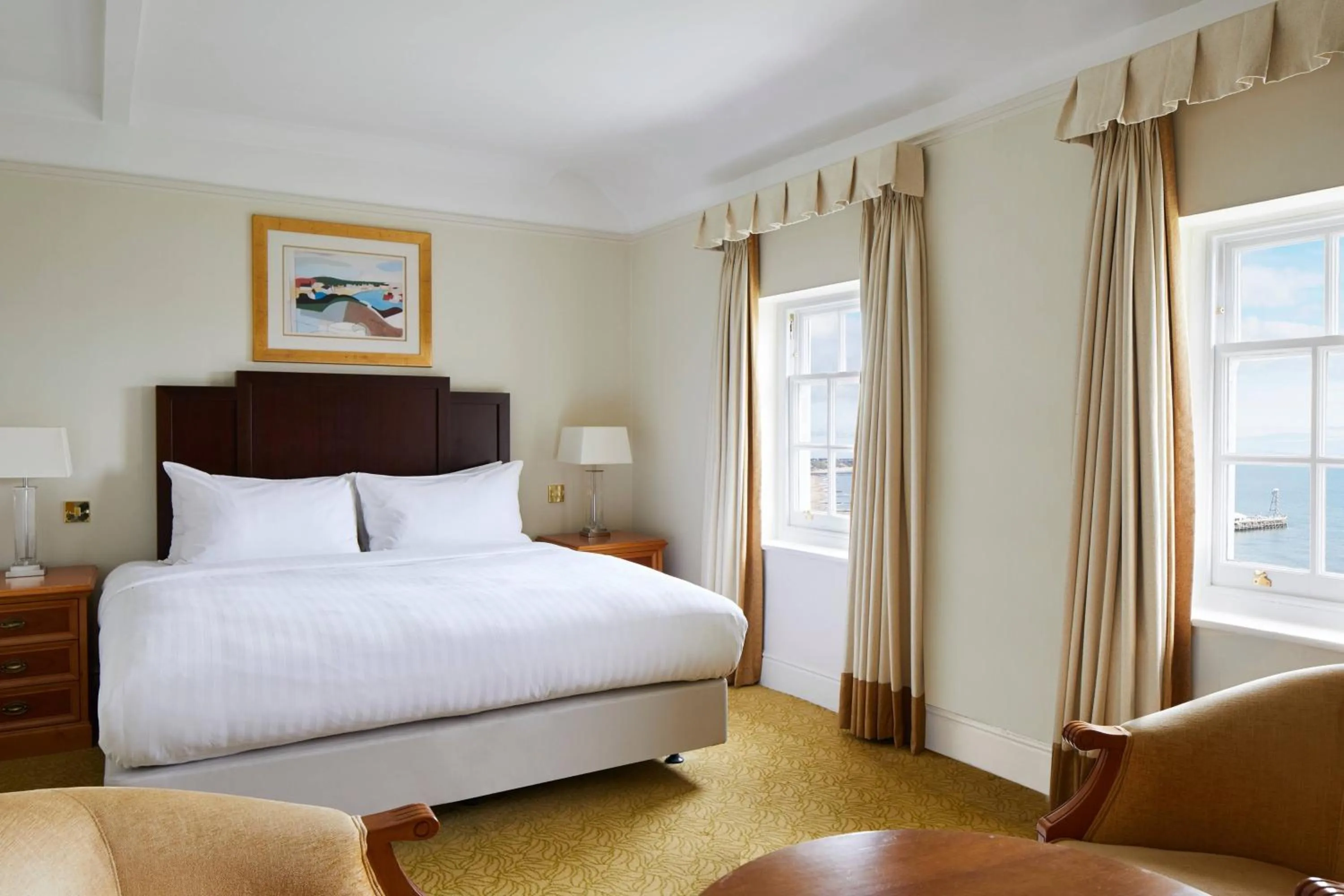 Photo of the whole room, Bed in Bournemouth Highcliff Marriott Hotel