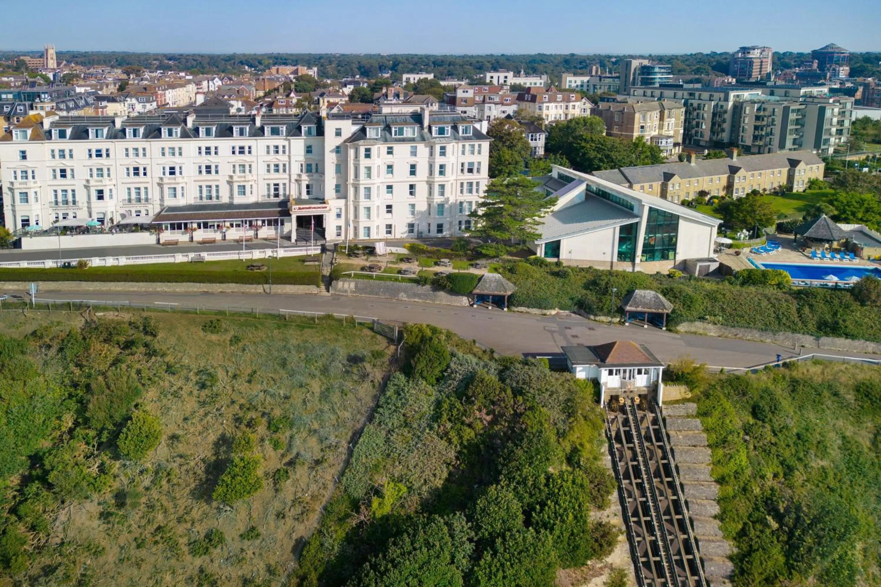 Property building in Bournemouth Highcliff Marriott Hotel