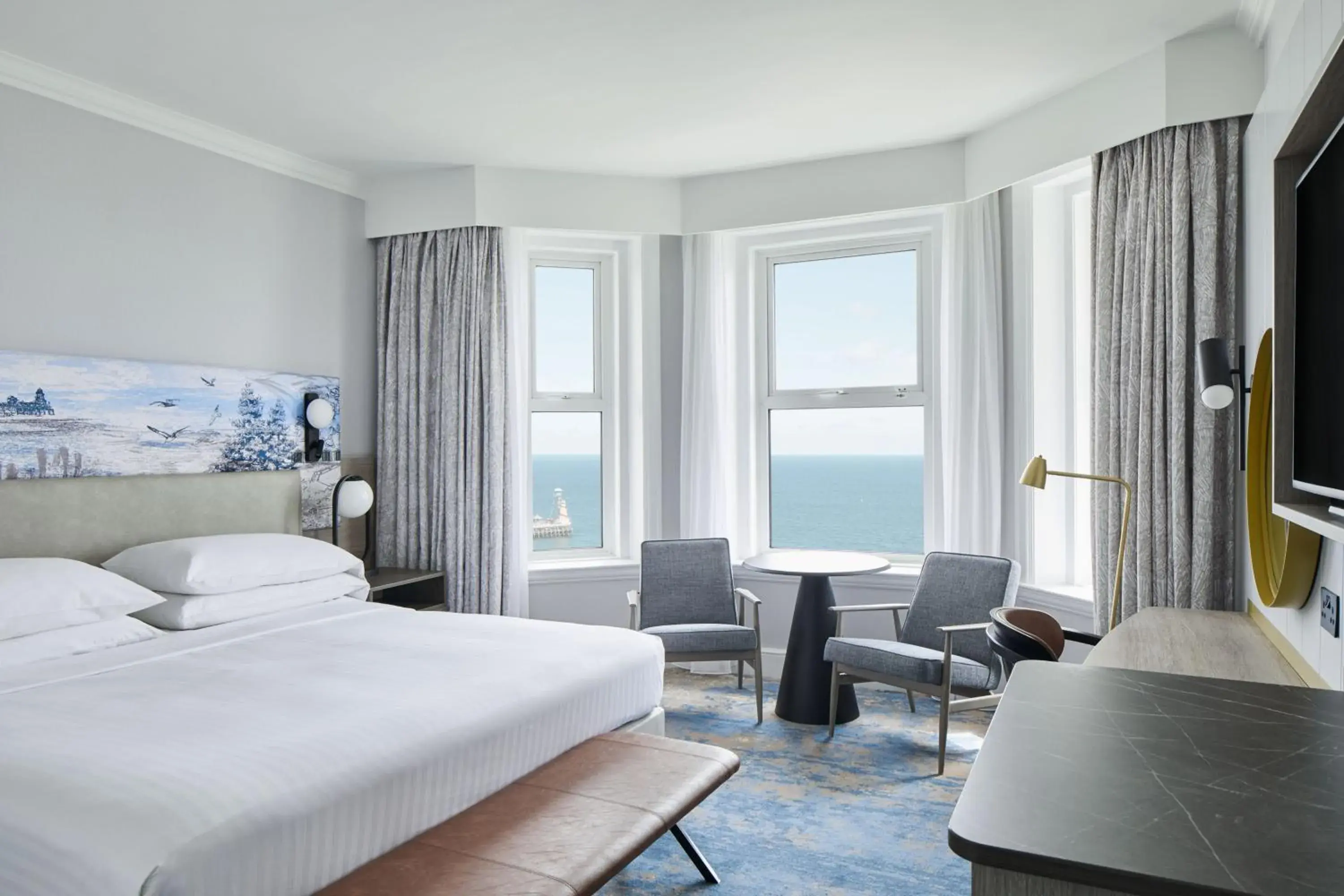 Signature King Room with Bay Window and Sea View in Bournemouth Highcliff Marriott Hotel Signature King Room with Bay Window and Sea View in Bournemouth Highcliff Marriott Hotel