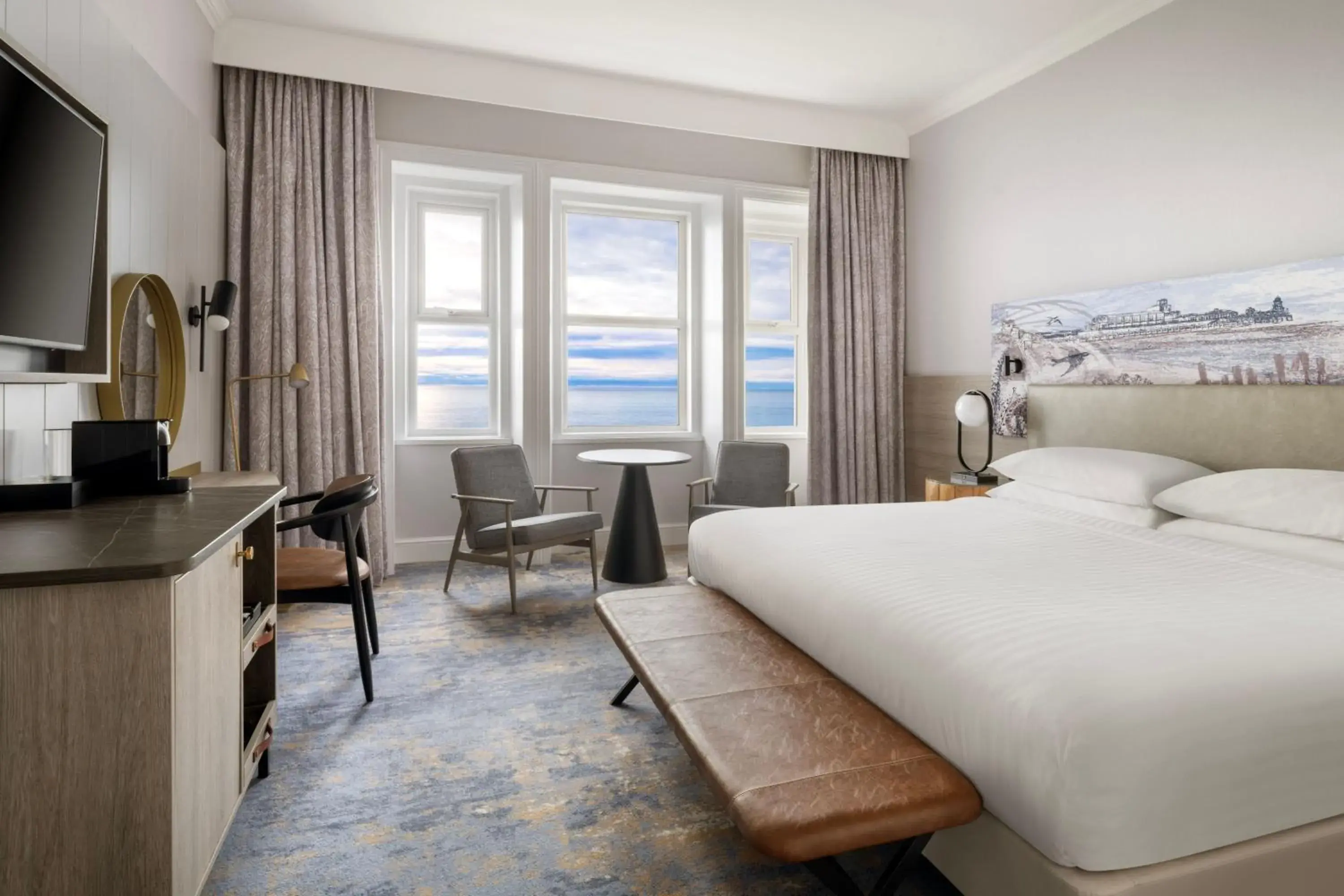 Superior King Room with Sea View in Bournemouth Highcliff Marriott Hotel Superior King Room with Sea View in Bournemouth Highcliff Marriott Hotel