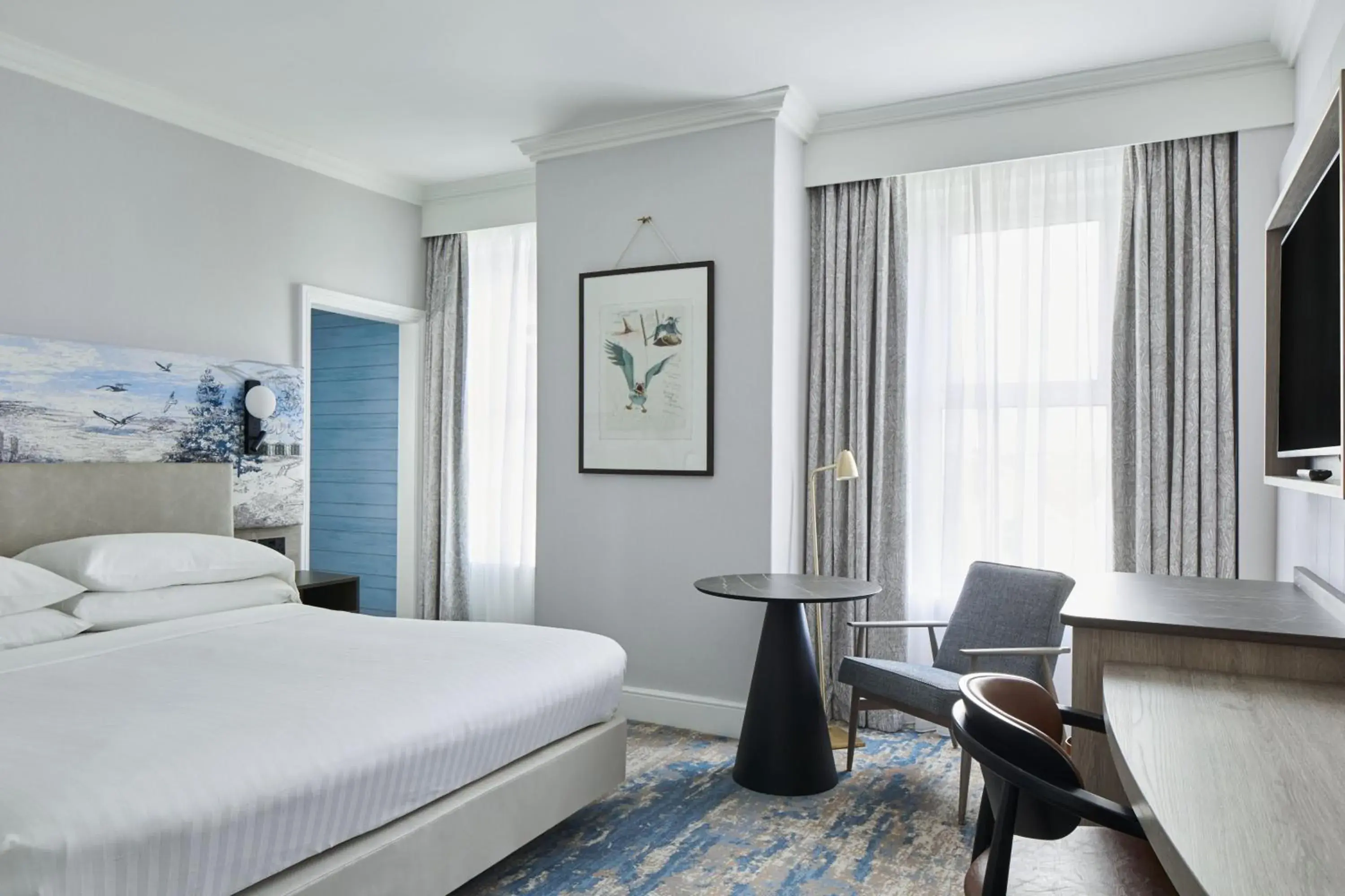 Deluxe King Room in Bournemouth Highcliff Marriott Hotel Deluxe King Room in Bournemouth Highcliff Marriott Hotel