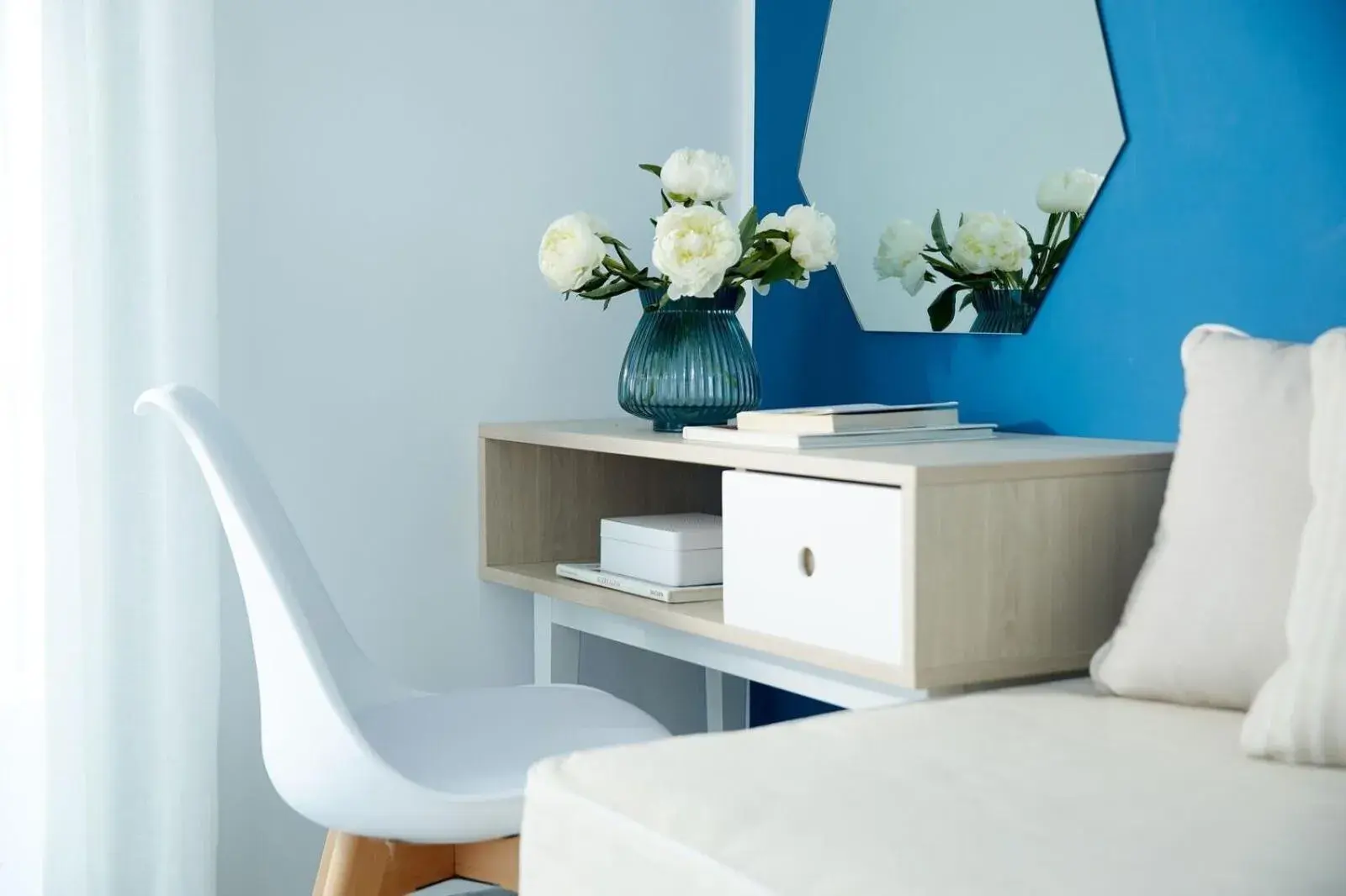 Decorative detail in Hotel Alkyonis Decorative detail in Hotel Alkyonis