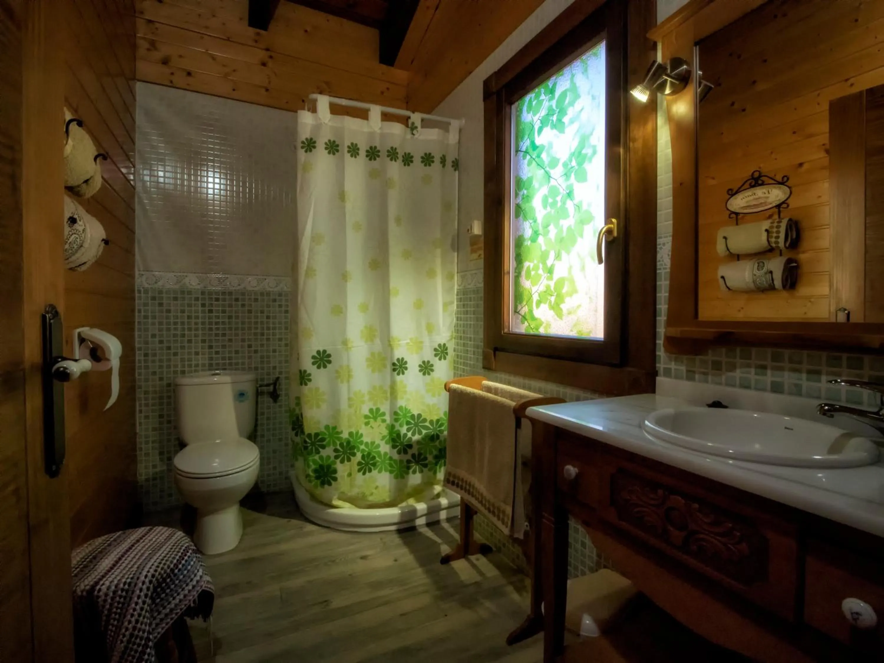 Shower in Casa del Valle, Lodges