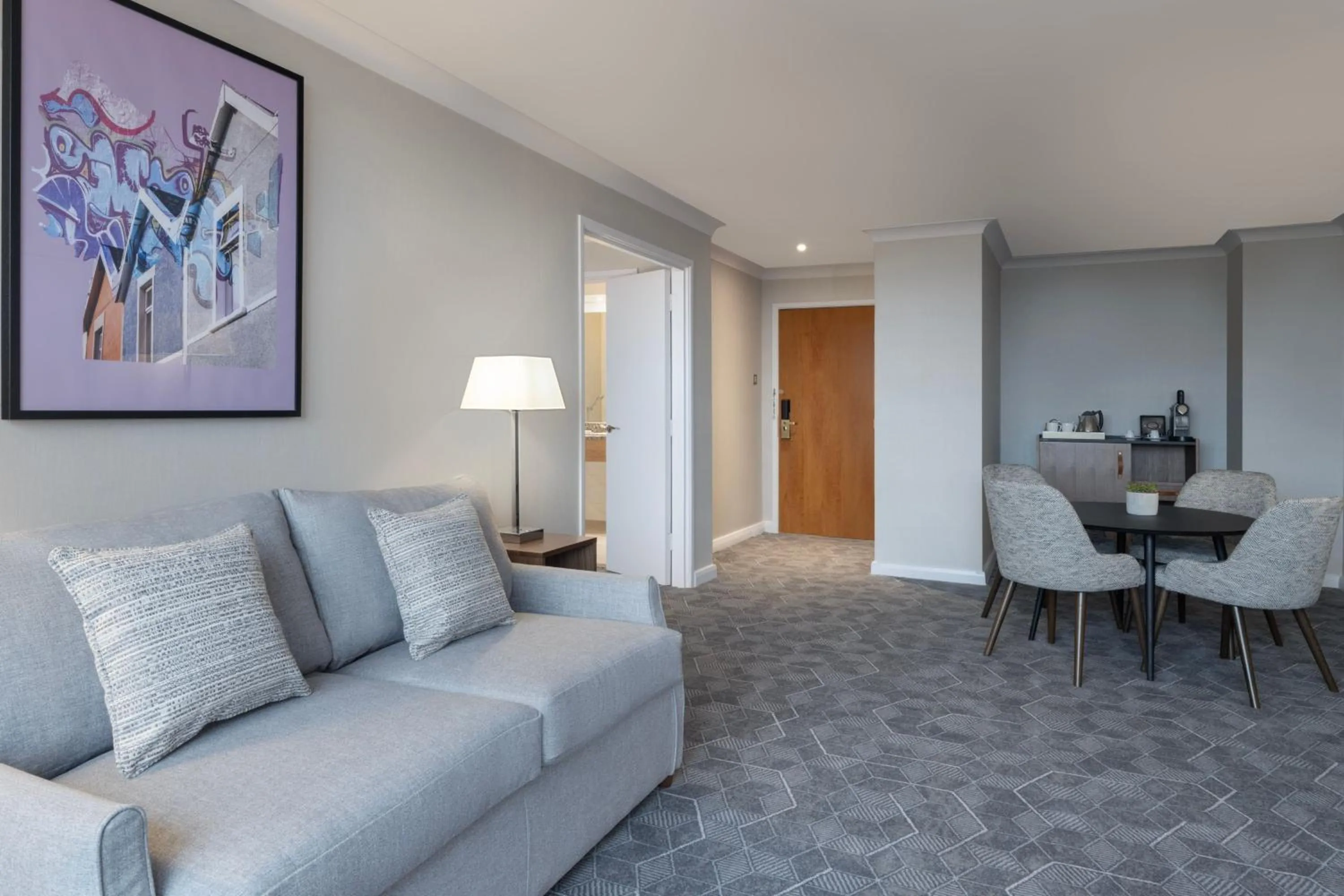 Living room in Delta Hotels by Marriott Bristol City Centre