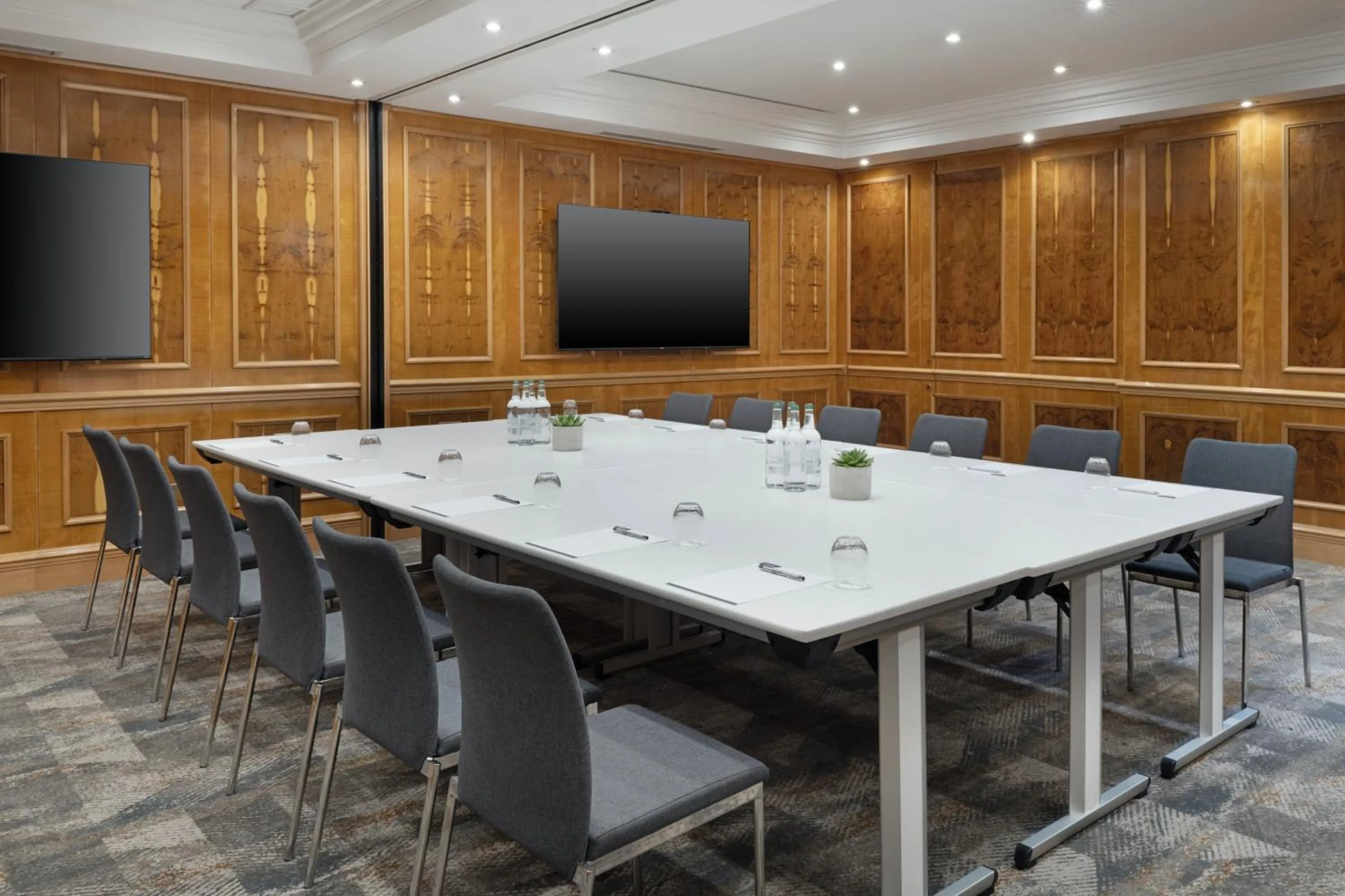 Meeting/conference room in Delta Hotels by Marriott Bristol City Centre