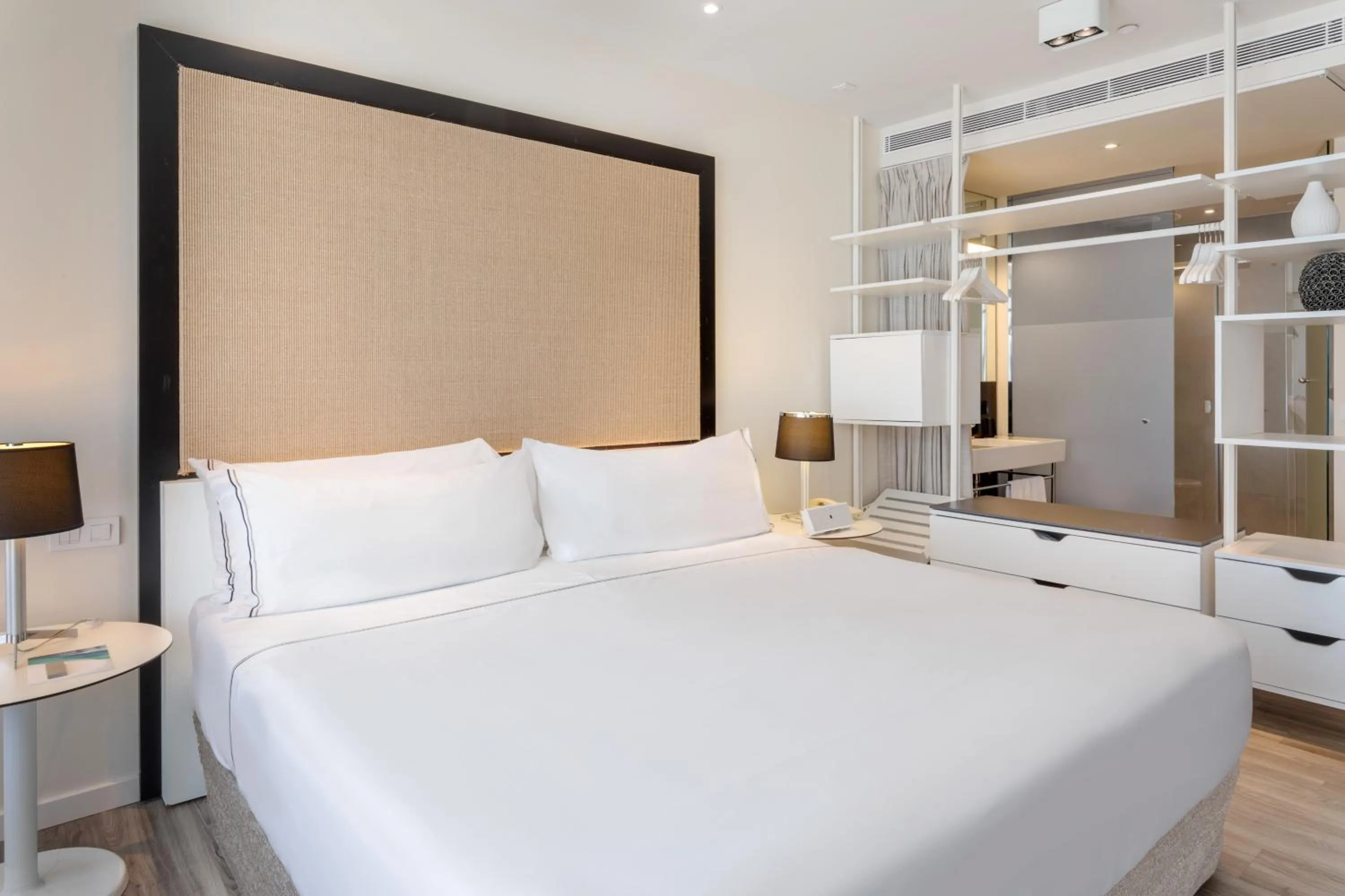 Bed in Meliá South Beach