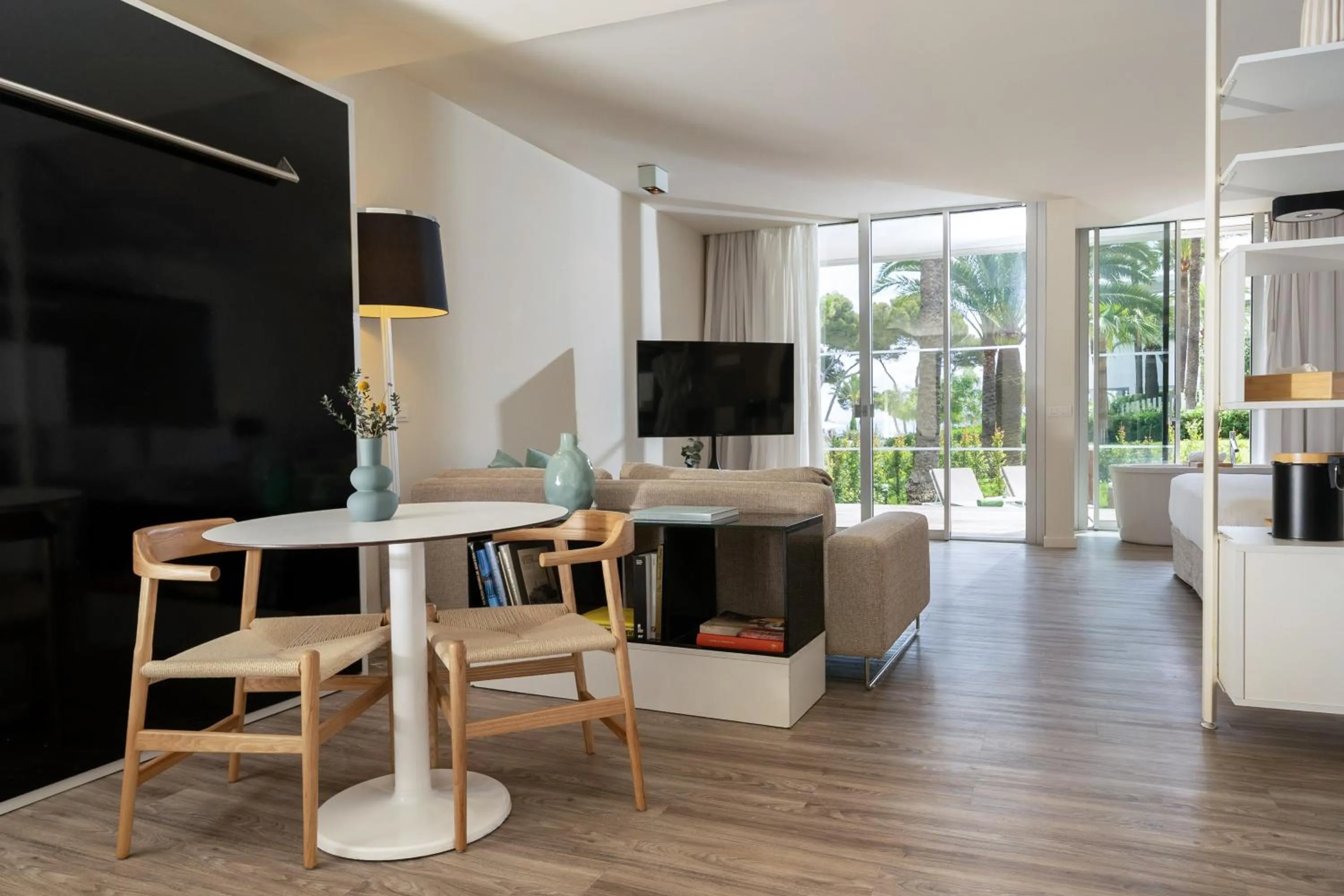 TV and multimedia in Meliá South Beach