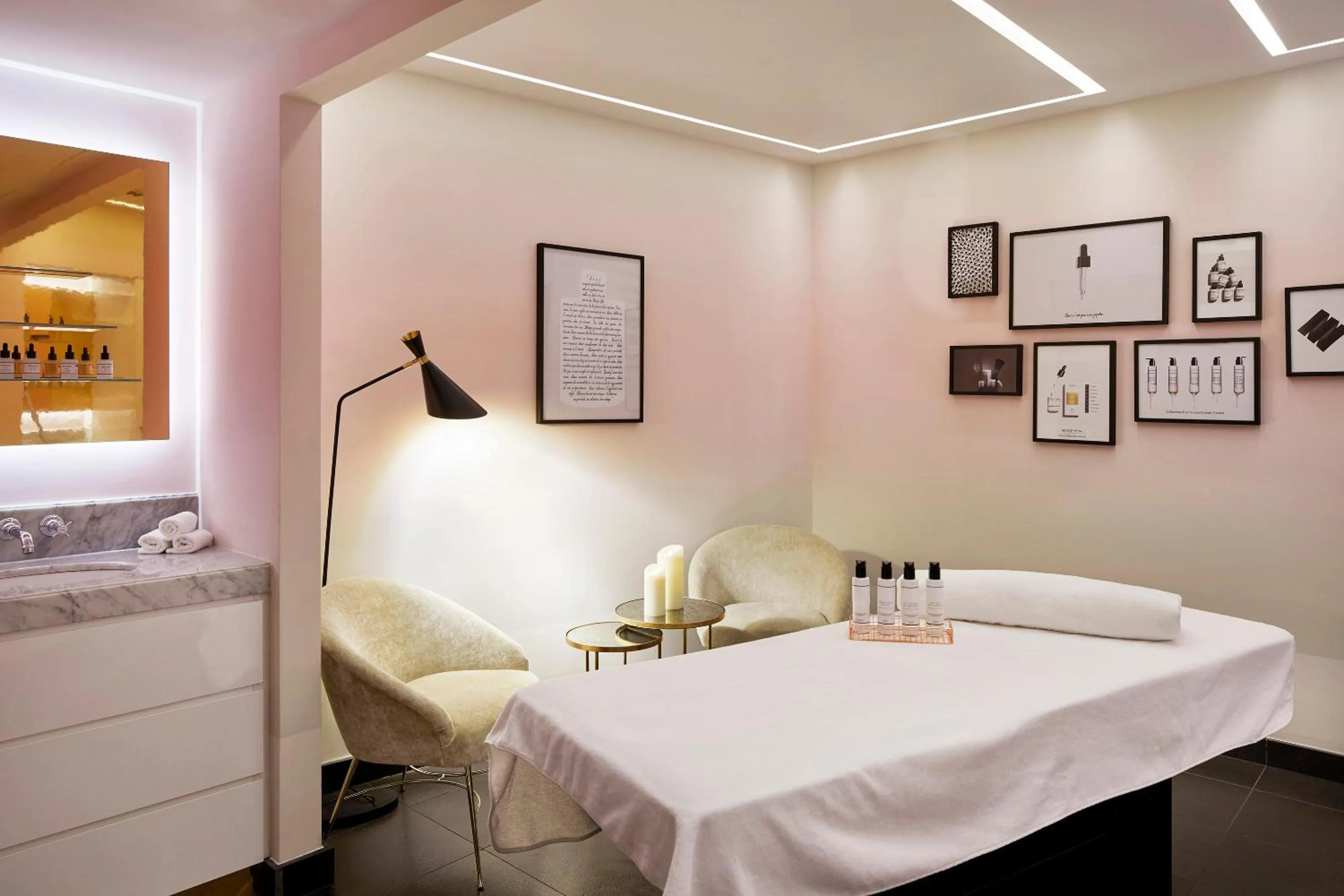 Spa and wellness centre/facilities, Bed in Meliá South Beach