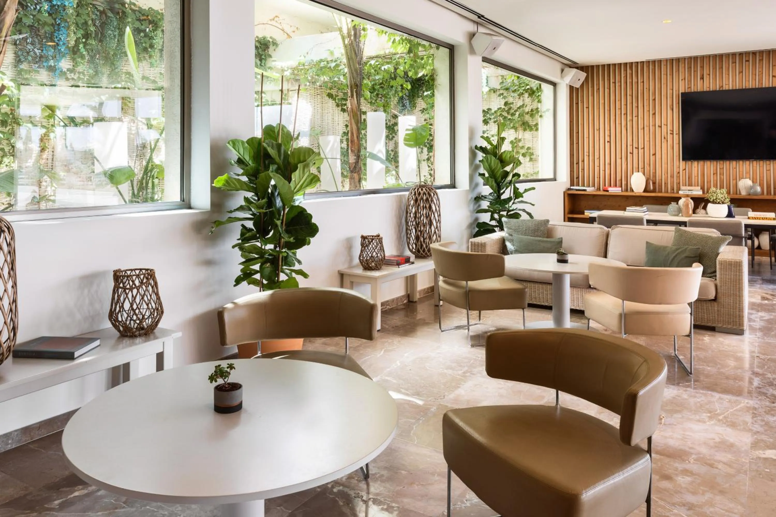 Lobby or reception in Meliá South Beach