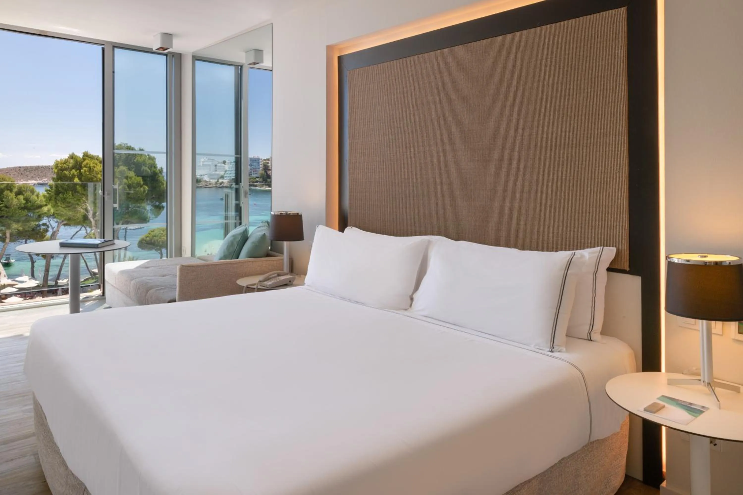 Bed in Meliá South Beach