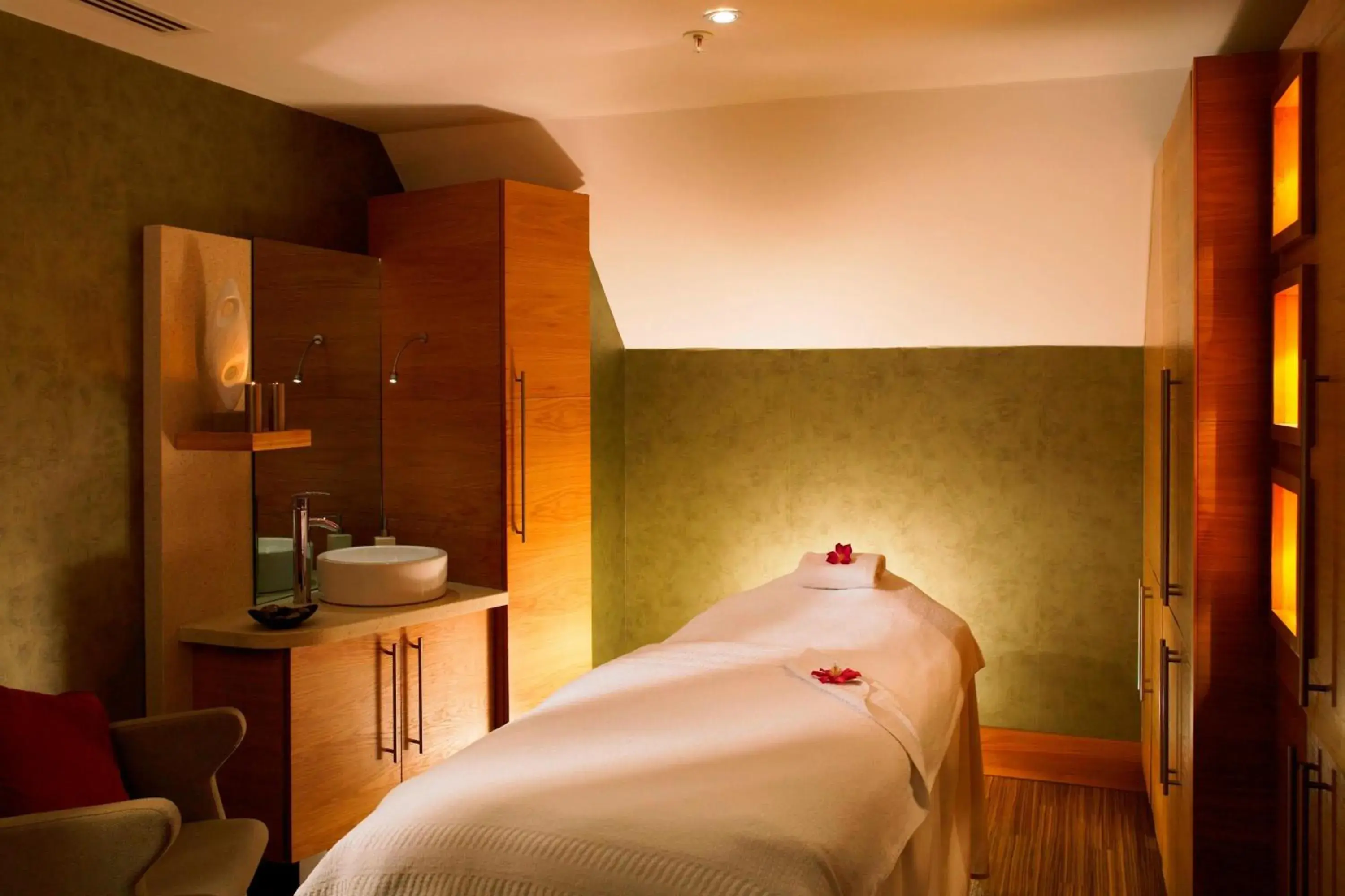 Spa and wellness centre/facilities in Forest of Arden Hotel and Country Club Spa and wellness centre/facilities in Forest of Arden Hotel and Country Club