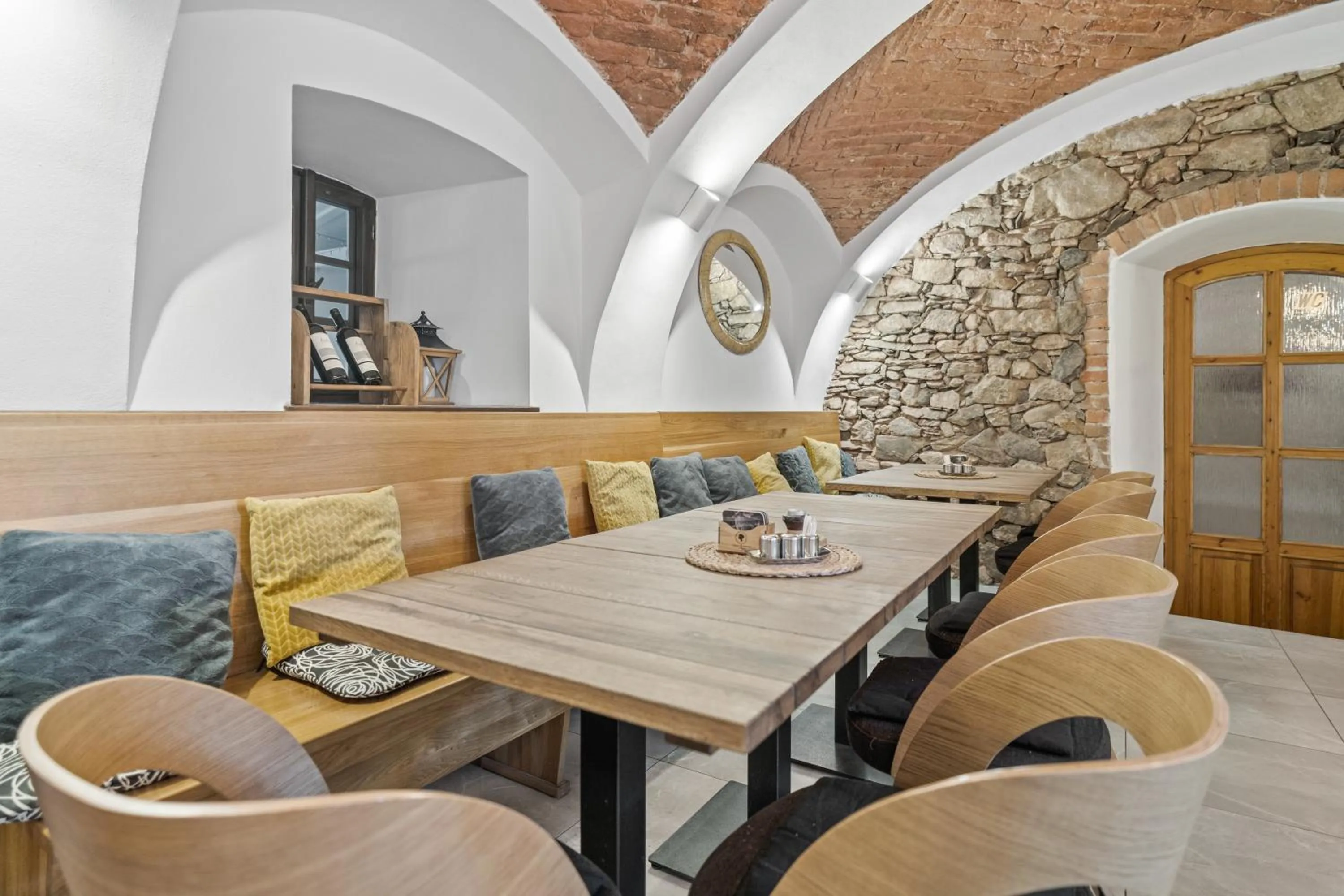 Dining area in Pension Regina