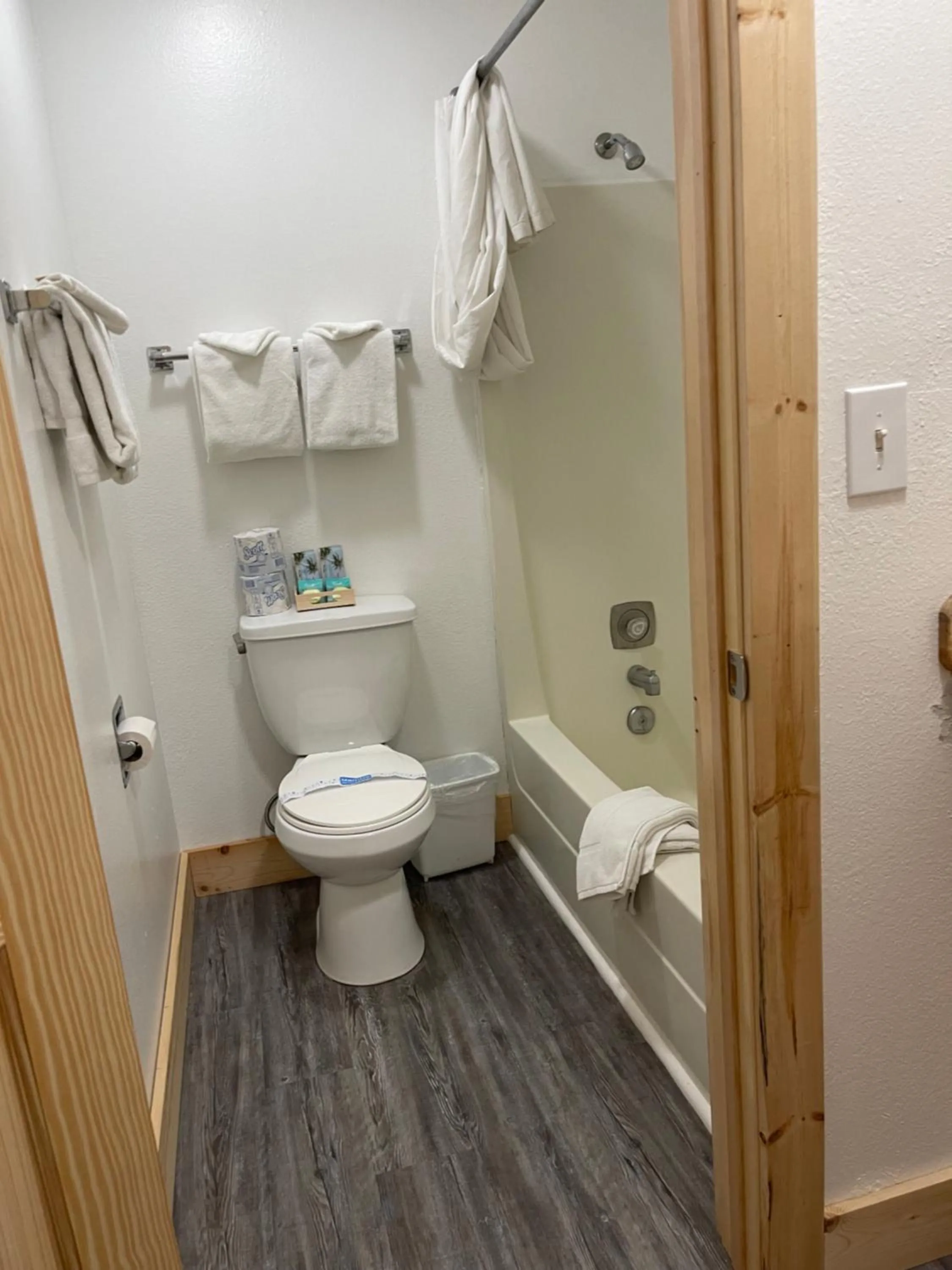 Kootenai Valley Motel