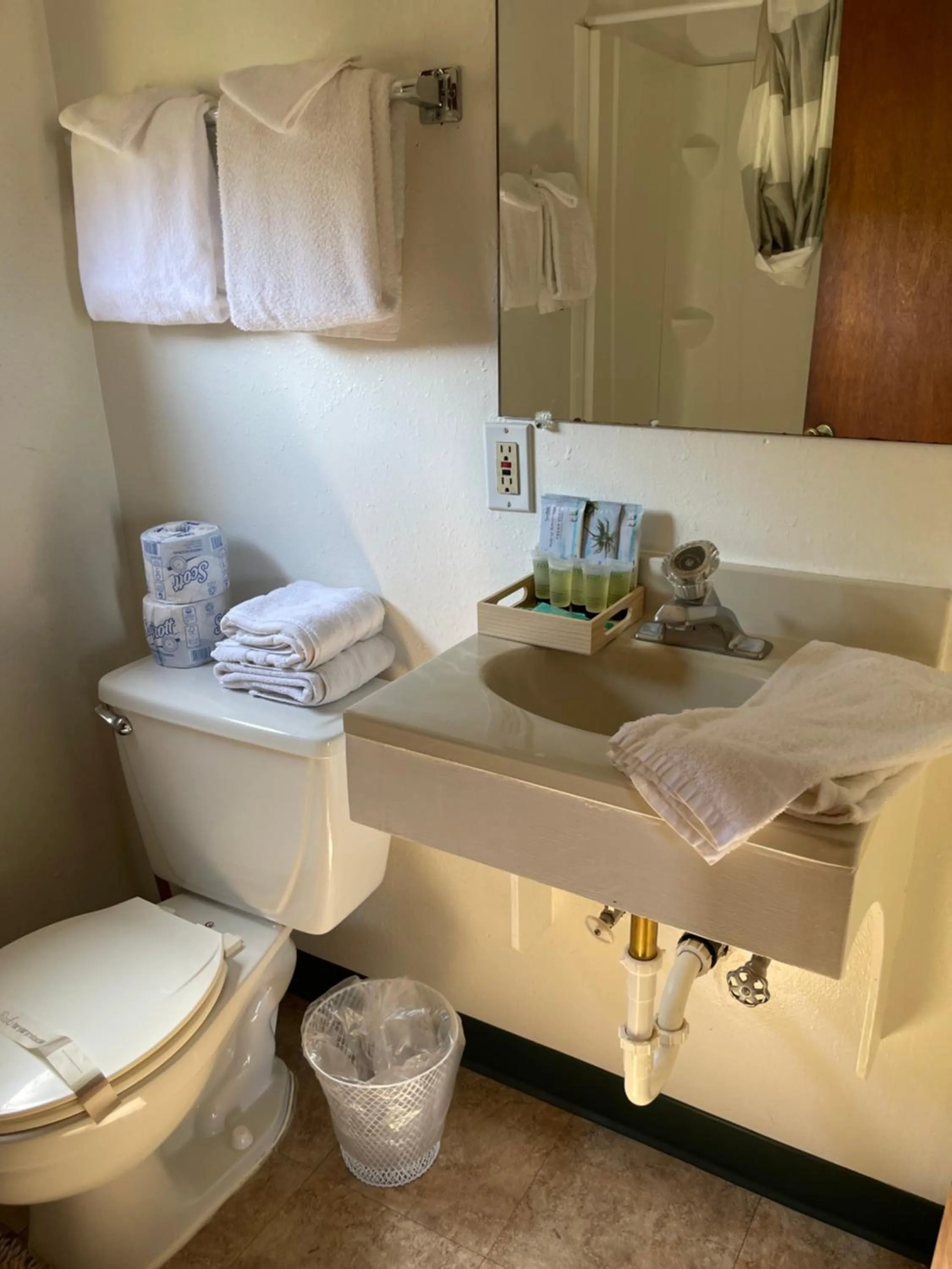 Kootenai Valley Motel