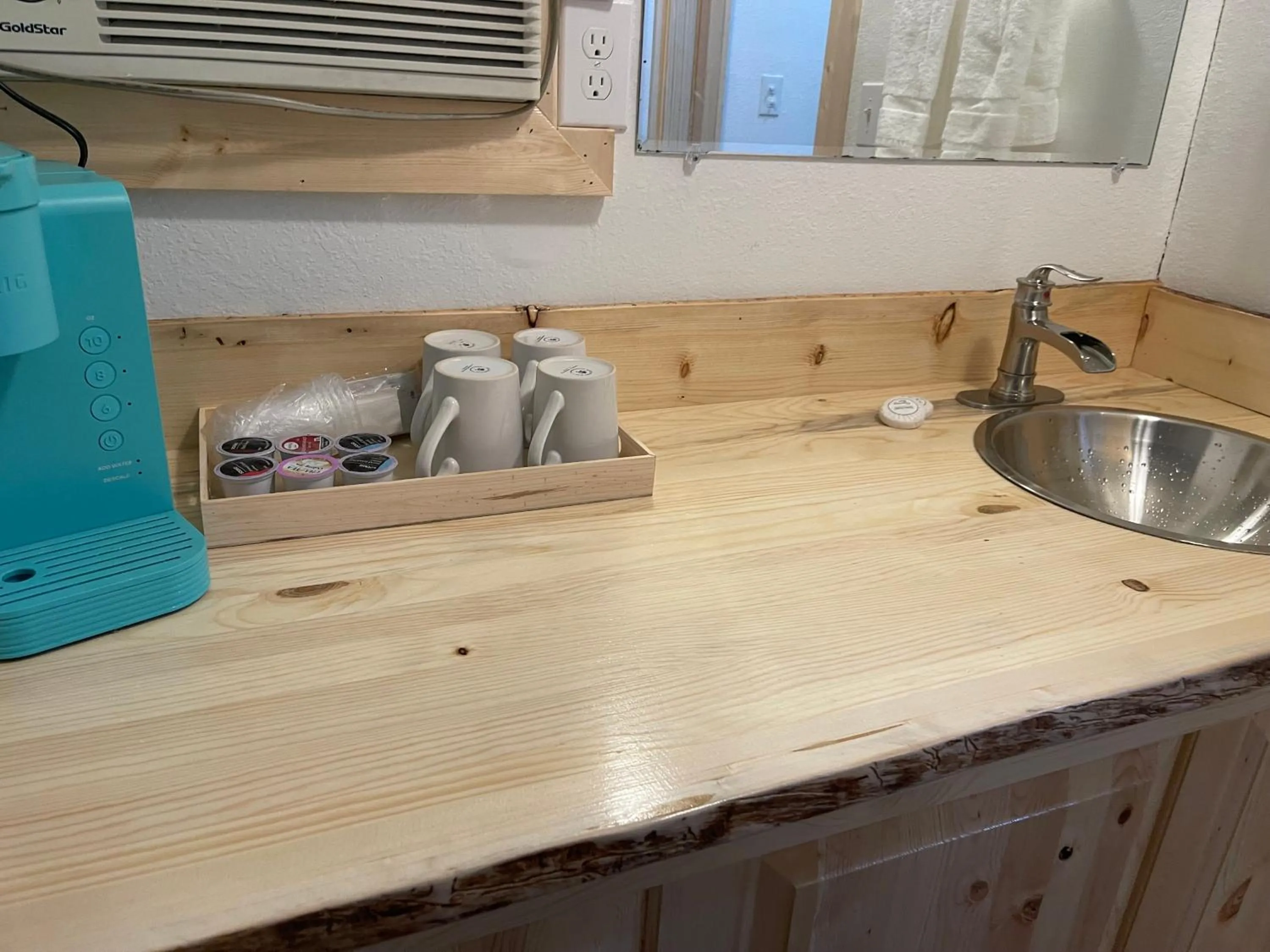 Kootenai Valley Motel