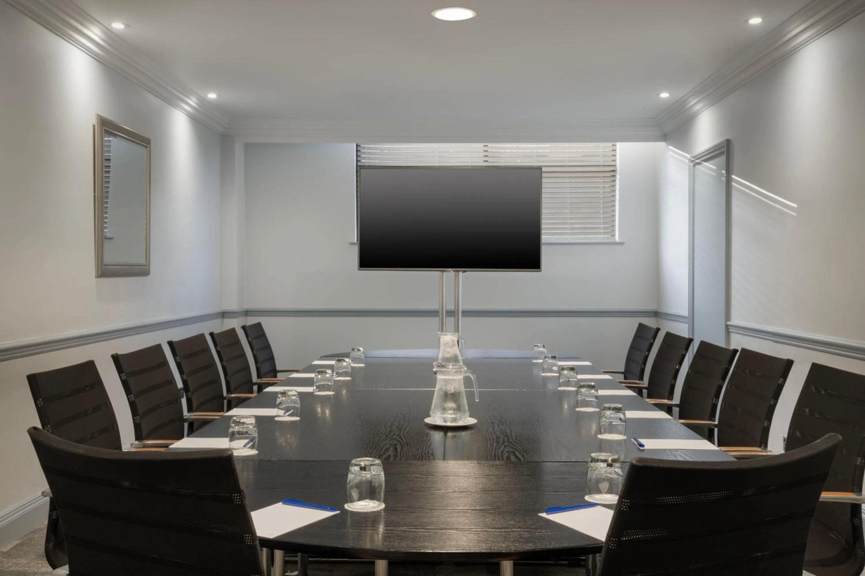 Swimming pool in Delta Hotels by Marriott Liverpool City Centre