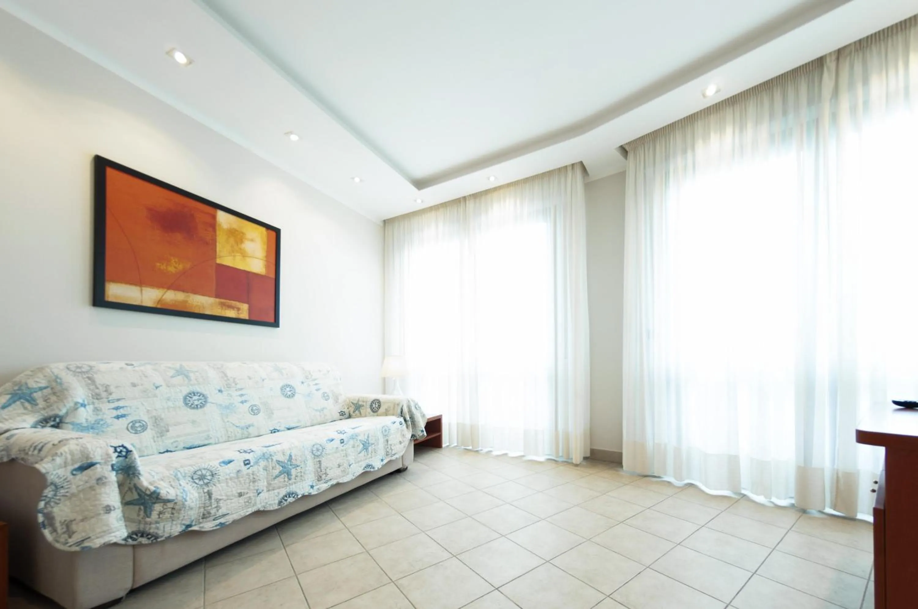 Bed in Beverly Park Residence