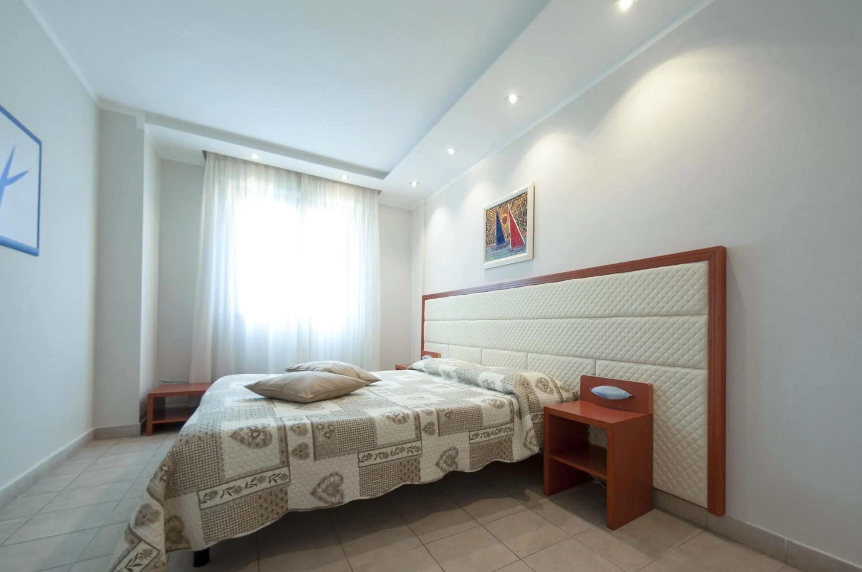 Bed in Beverly Park Residence